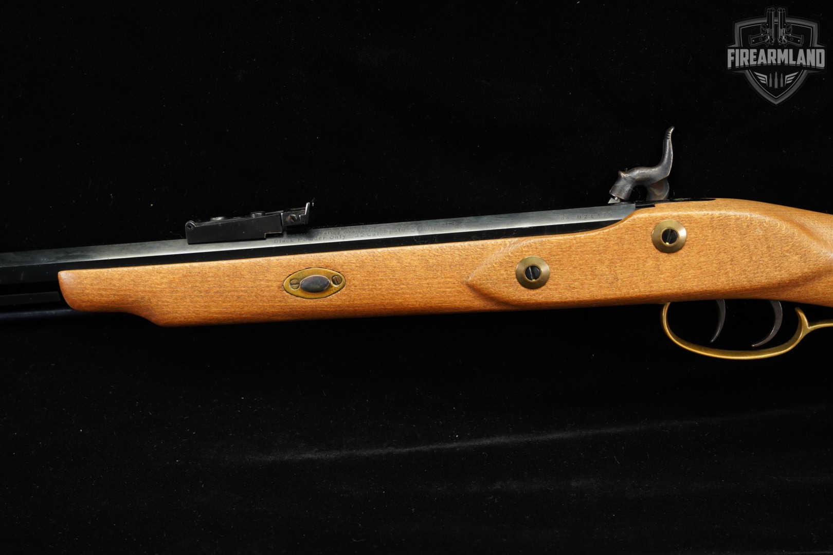 CVA Squirrel 32 25 Blued & Hardwood OCTAGON-img-8