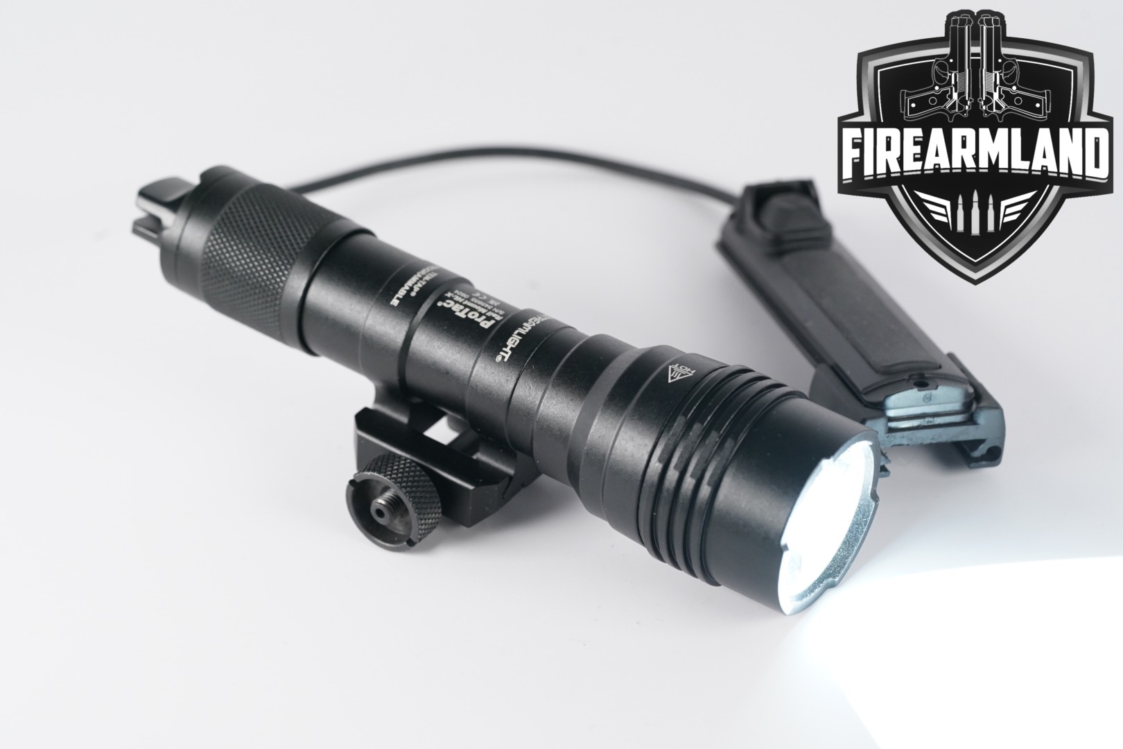 Streamlight Protac Rail Mount HL-X in Excellent Condition Thumbnail