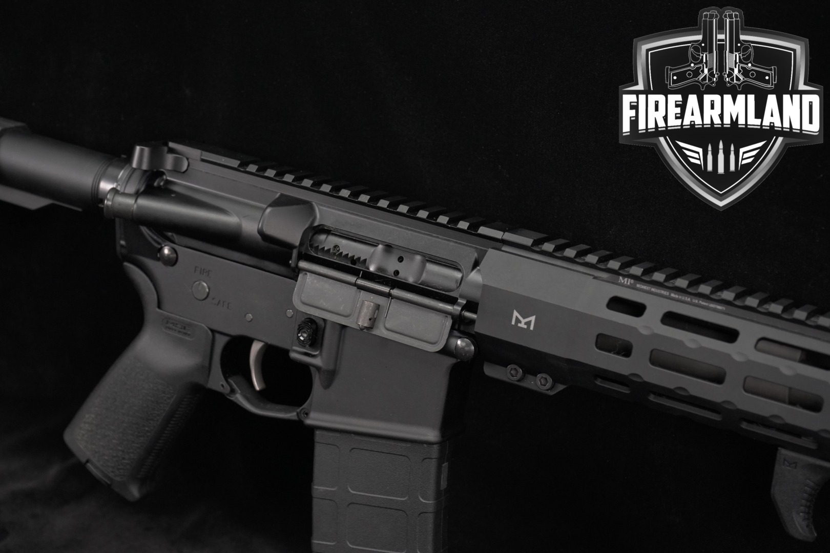 Palmetto State Armory (PSA) PA-15 .300 AAC Blackout (7.62x35mm) Black in Very Good Condition Thumbnail