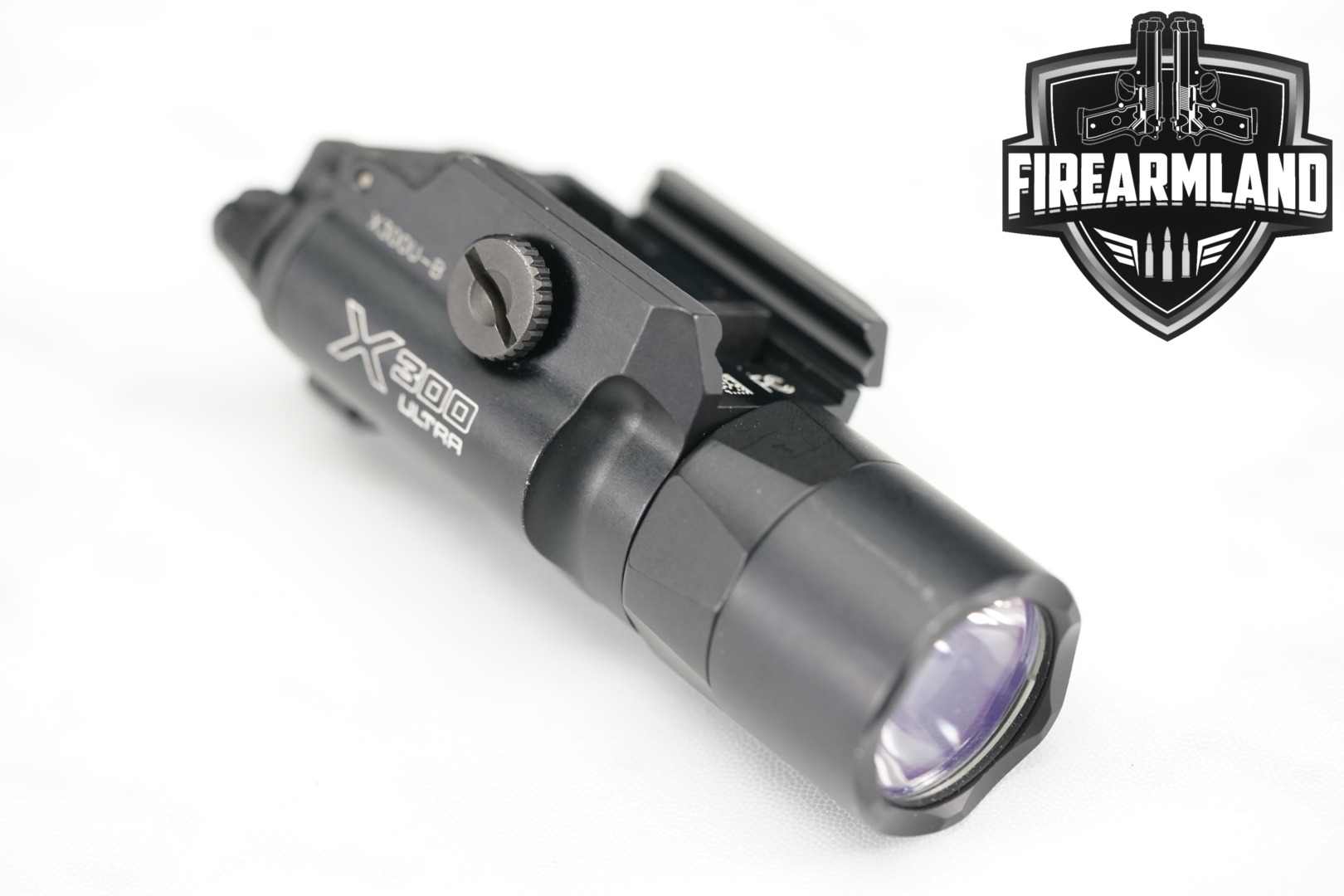 SureFire X300 Ultra X300U-B in Excellent Condition Thumbnail