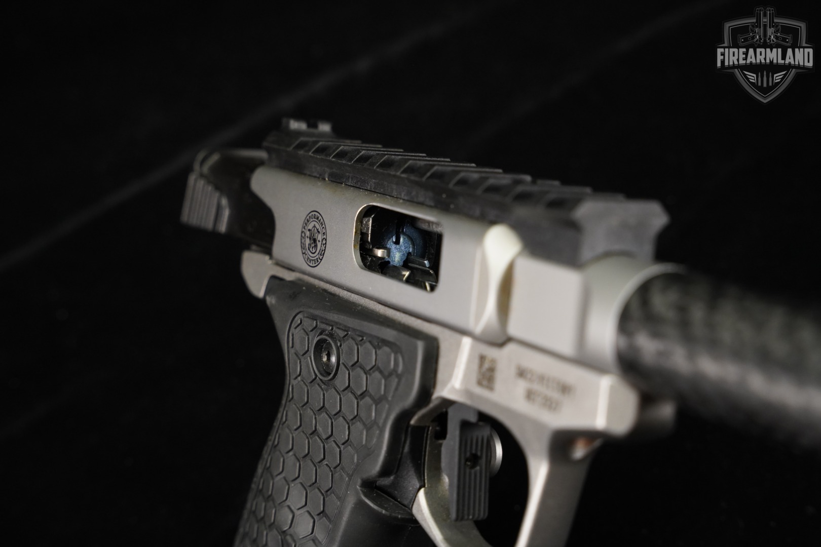 Smith & Wesson SW22 Victory Performance Center S&W SW 22 CARBON-FIBER-img-10