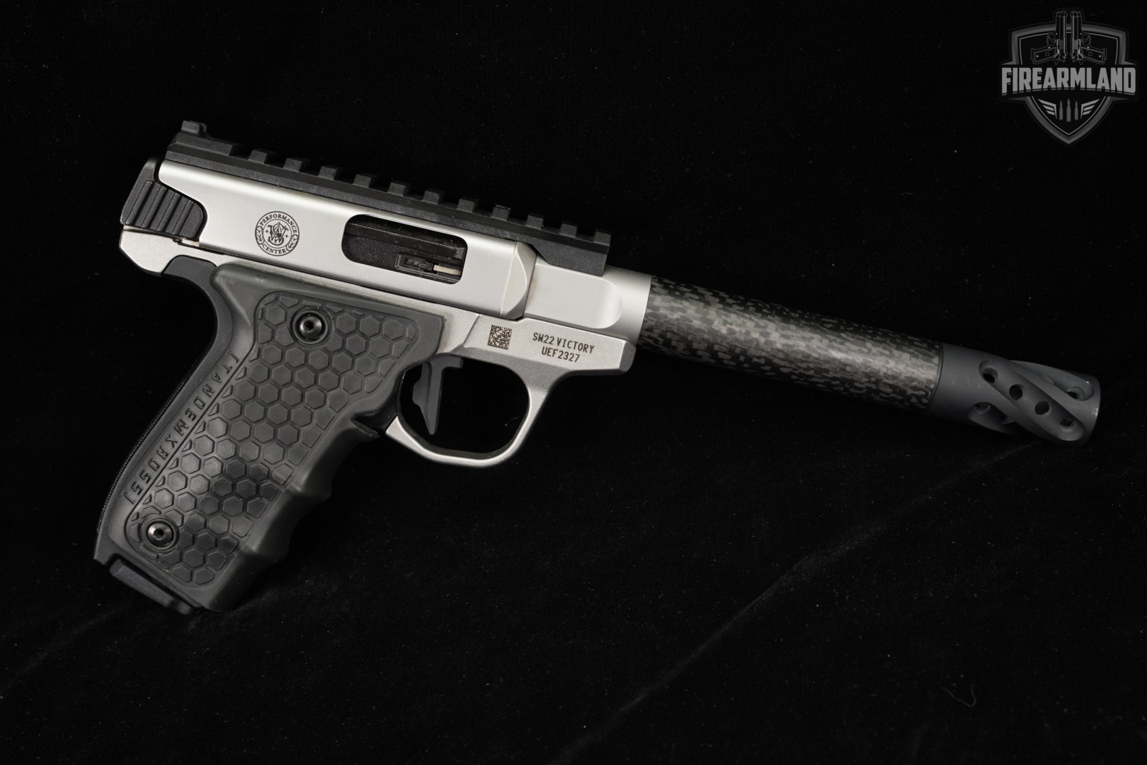 Smith & Wesson SW22 Victory Performance Center S&W SW 22 CARBON-FIBER-img-3