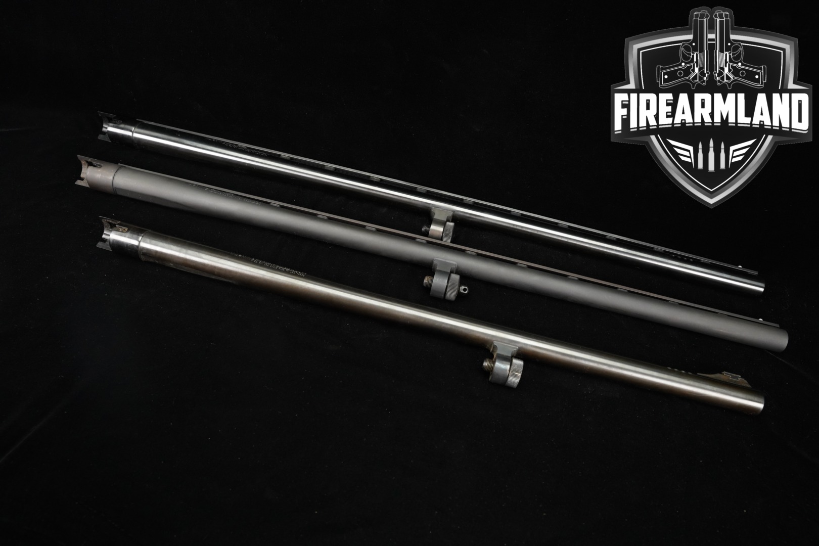 Mossberg Model 500 3-Barrel Set 12 Gauge Blued in Very Good Condition Thumbnail