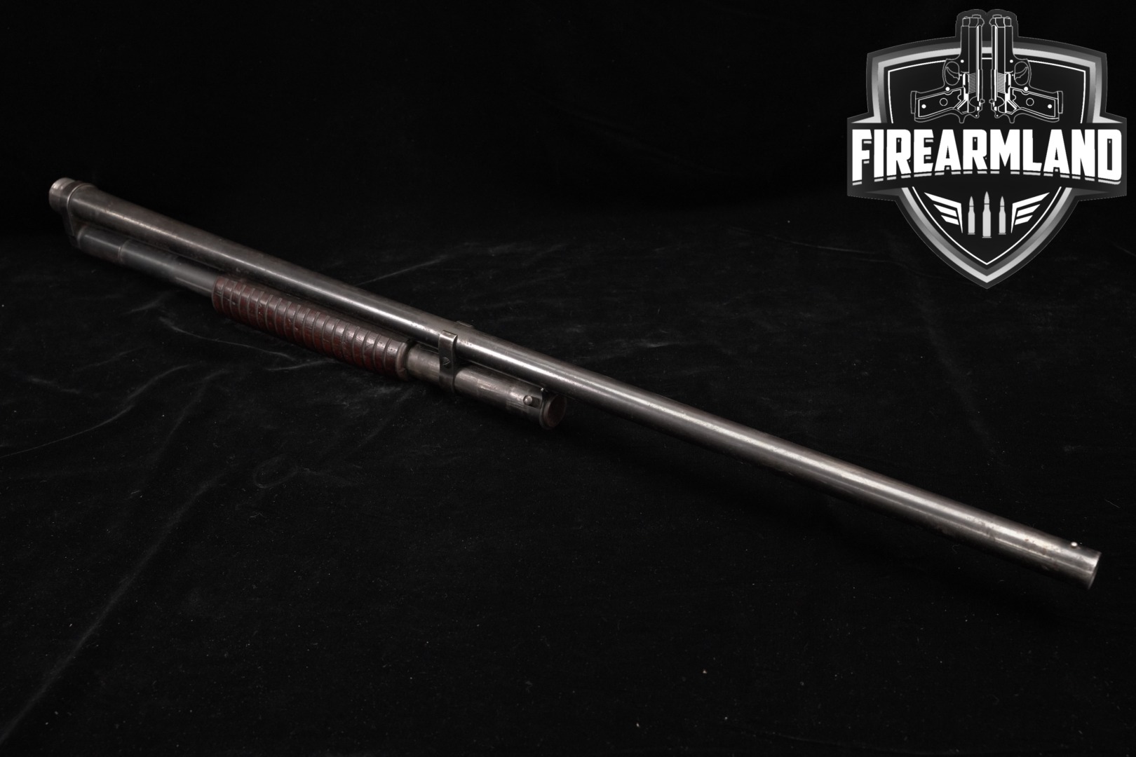 Winchester Repeating Arms Model 12 12 Gauge Blued & Wood in Good Condition Thumbnail
