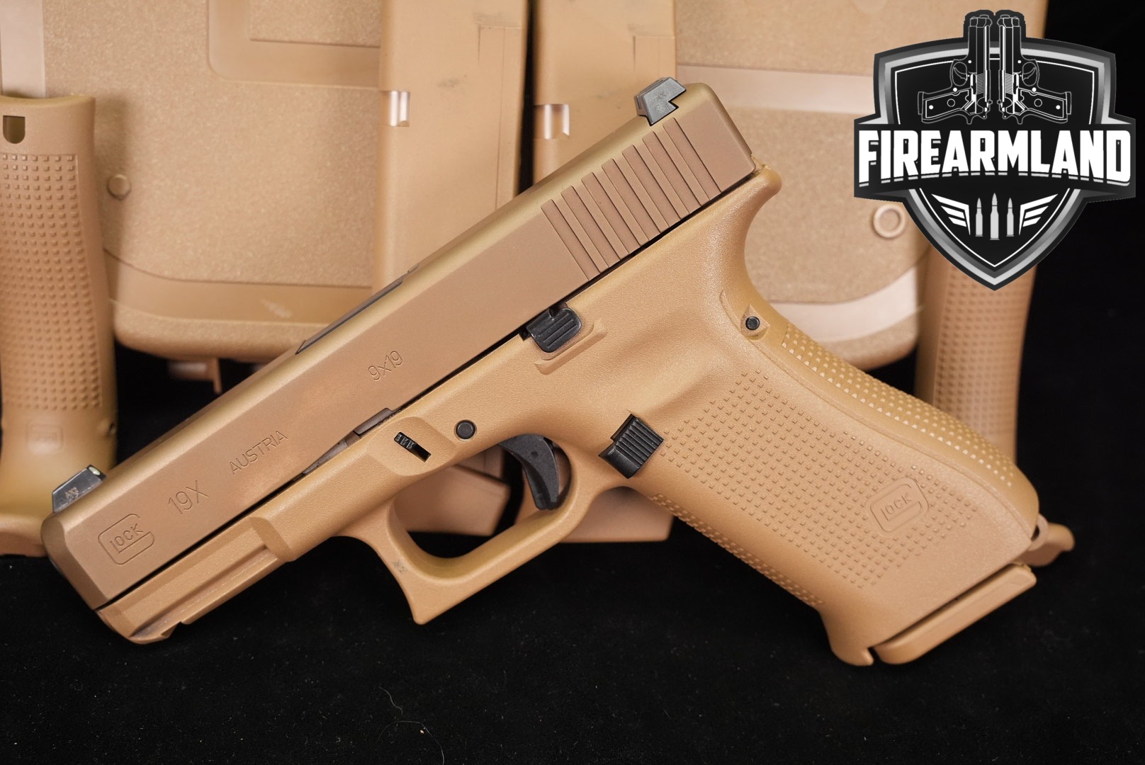 Glock 19X Gen5 G19X Gen 5 9mm 4.02 Coyote Tan +3 MAGS & ORIG BOX-img-0