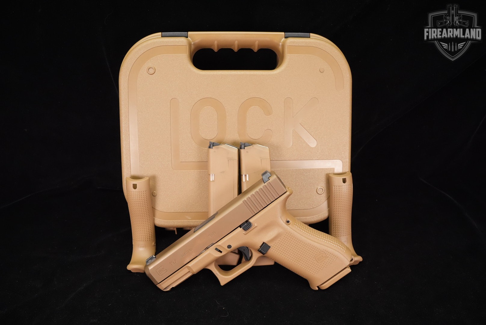 Glock 19X Gen5 G19X Gen 5 9mm 4.02 Coyote Tan +3 MAGS & ORIG BOX-img-2