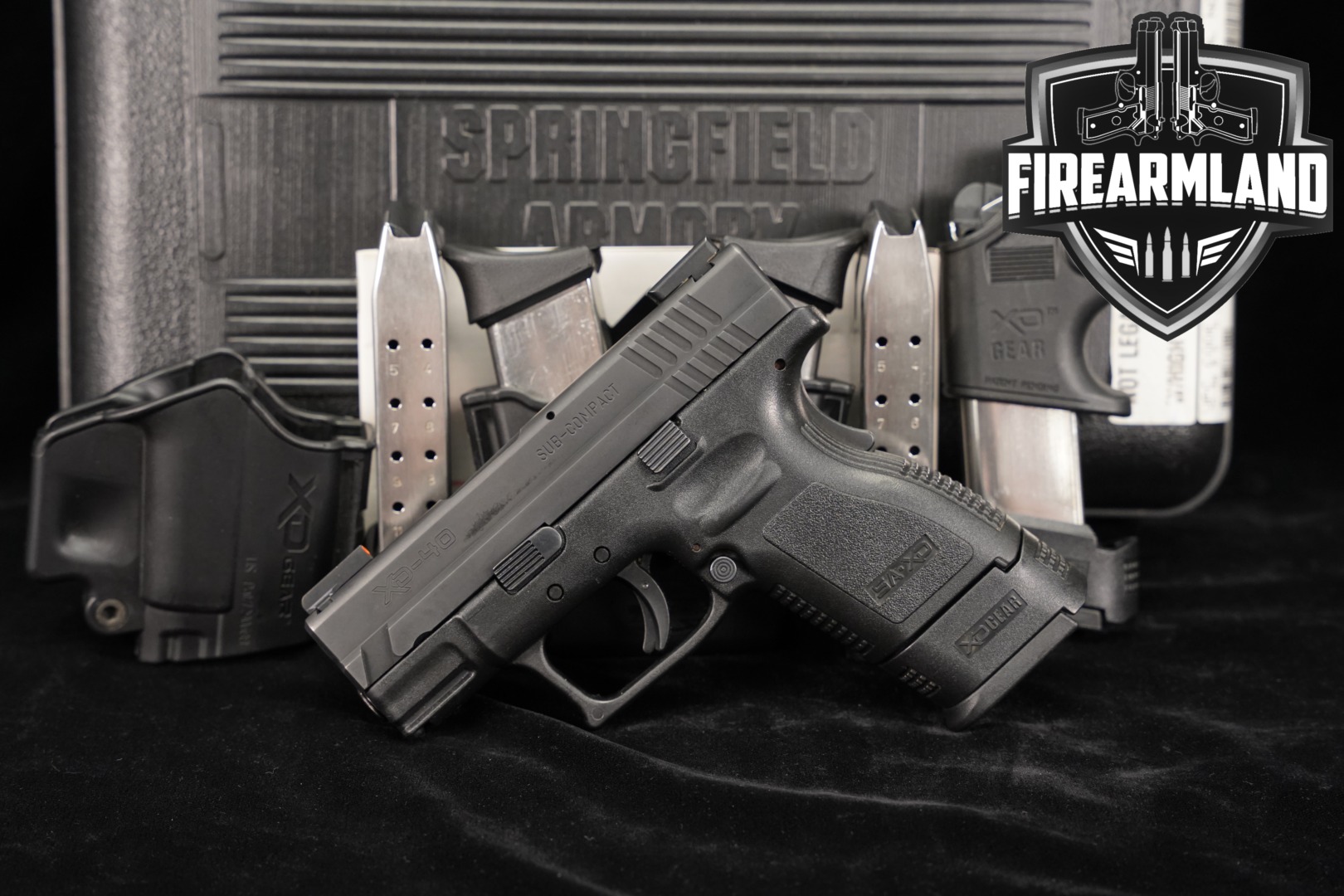 Springfield Armory XD-40 Sub-Compact .40 S&W Black in Good Condition Thumbnail