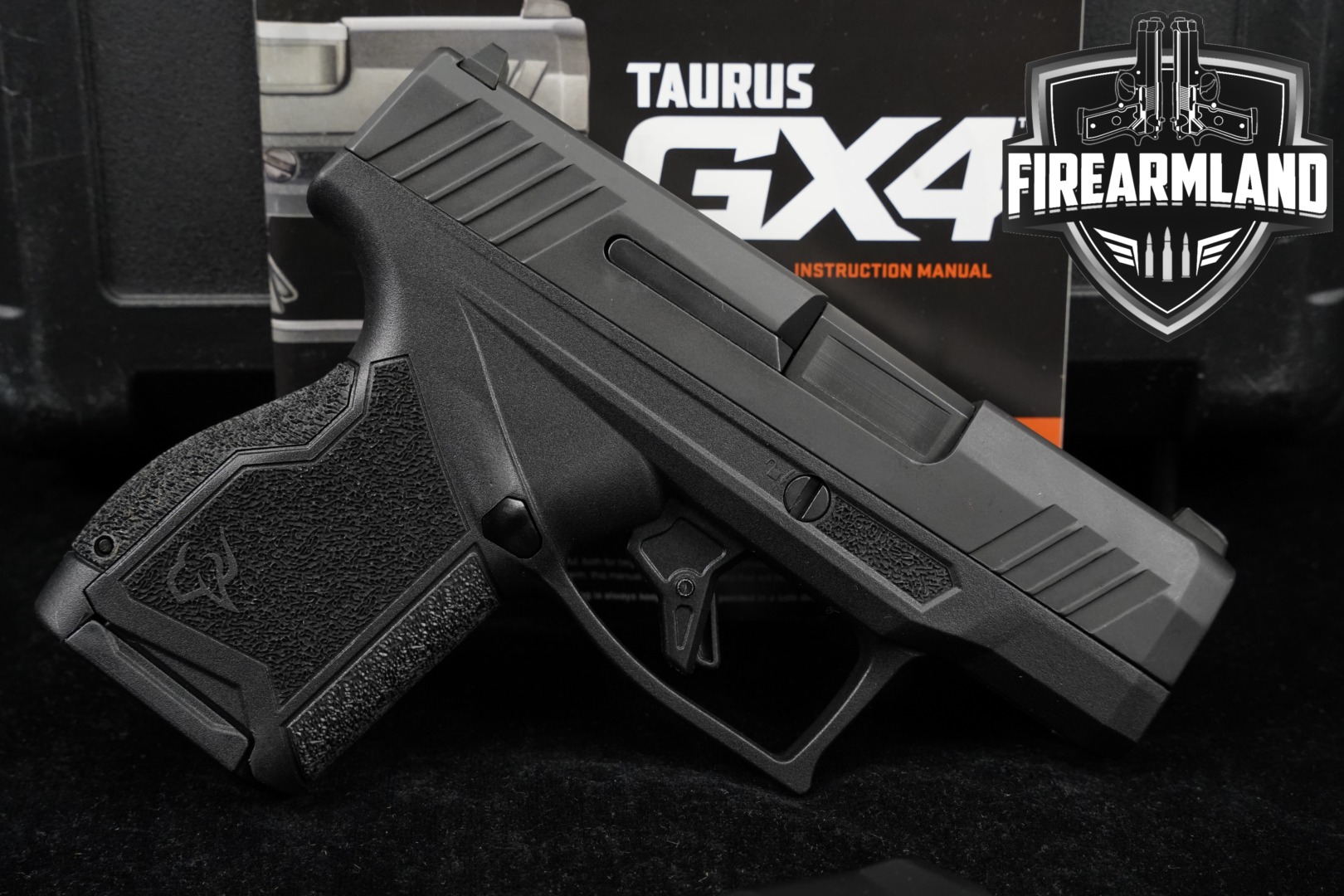 Taurus GX4 9mm Luger Black in Excellent Condition Thumbnail