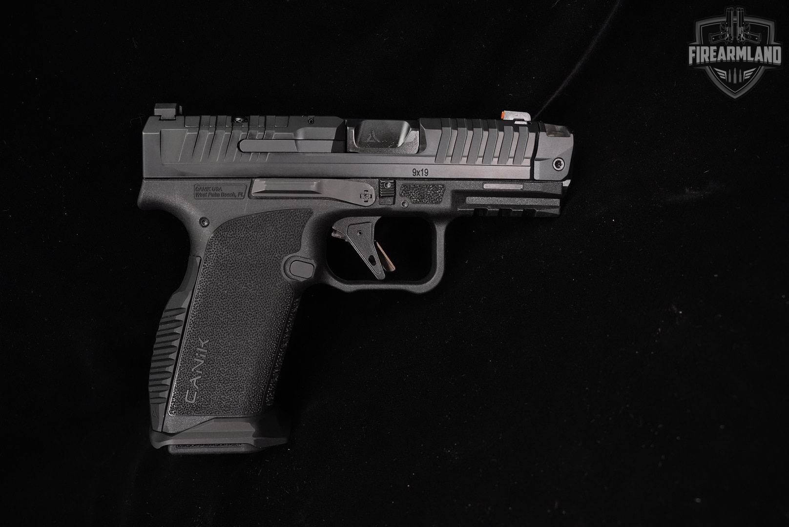 Canik Prime Radian 9mm 3.75 MC9 MC-9 +2 MAGS, CASE & HOLSTER-img-4