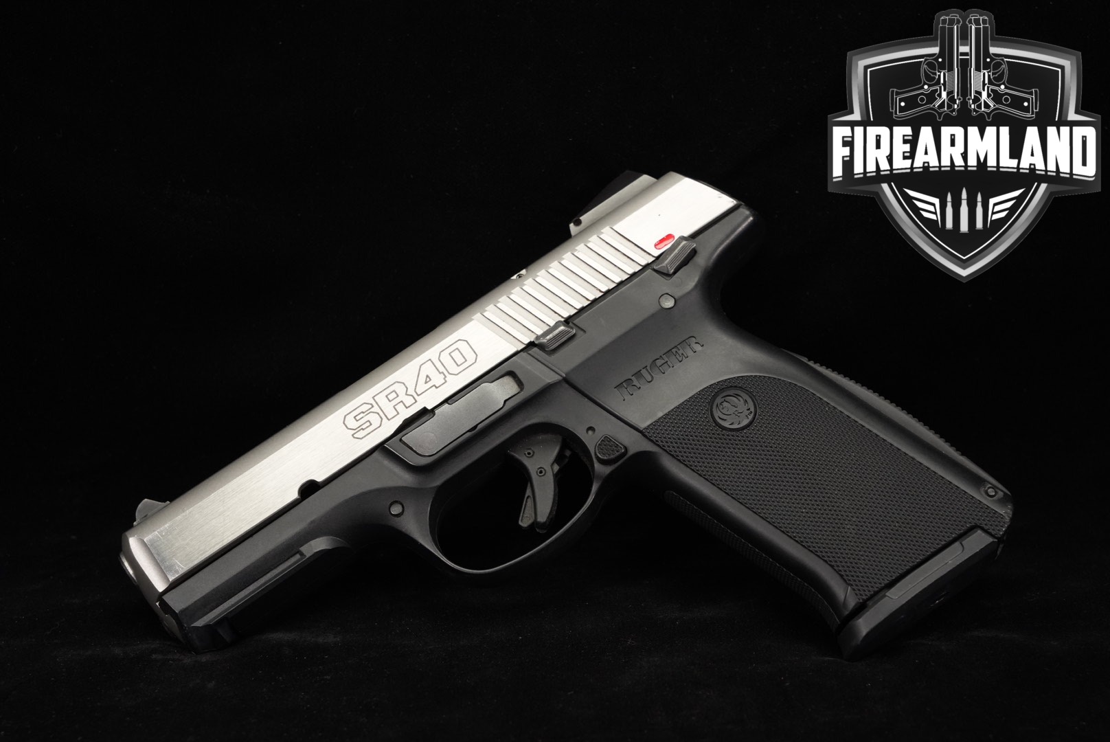 2010 Sturm Ruger SR40 .40 S&W Two-Tone Stainless in Very Good Condition Thumbnail