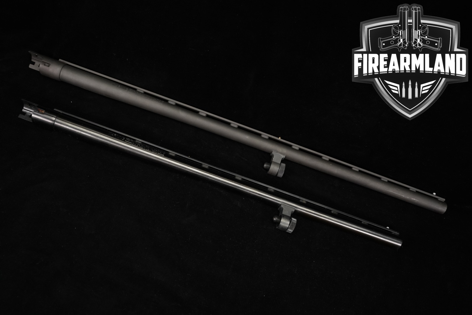 Mossberg Model 500C 2 Barrel Set 20 Gauge Two-Tone Grey & Nickel in Good Condition Thumbnail
