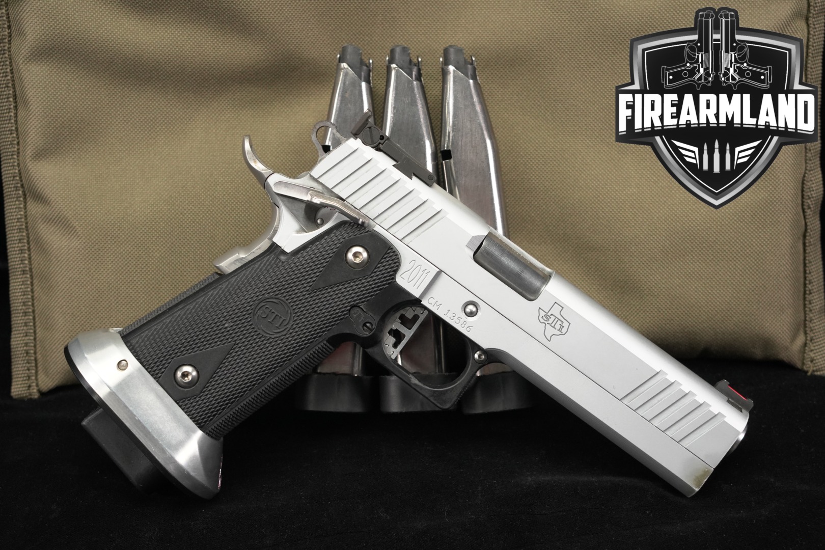 Staccato (STI) 2011 .40 S&W Silver in Good Condition Thumbnail