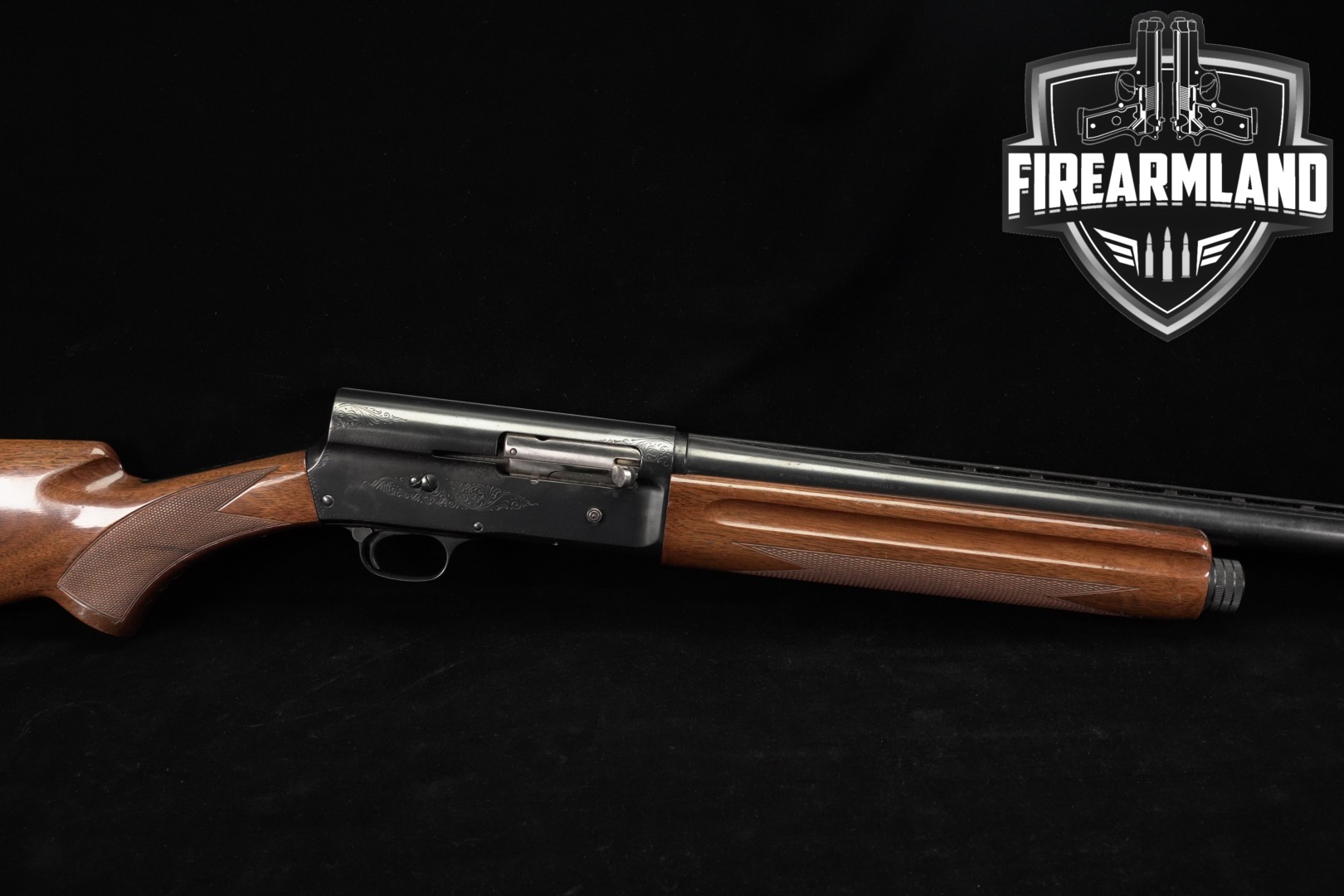 1968 Browning Auto-5 Magnum Twelve, Grade I 12 Gauge Polished Blue & Walnut in Poor Condition Thumbnail