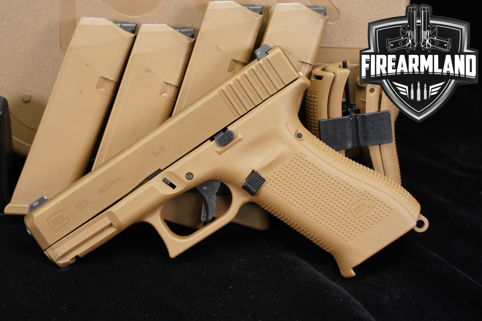 Glock G19X 9mm Luger Coyote in Very Good Condition Thumbnail