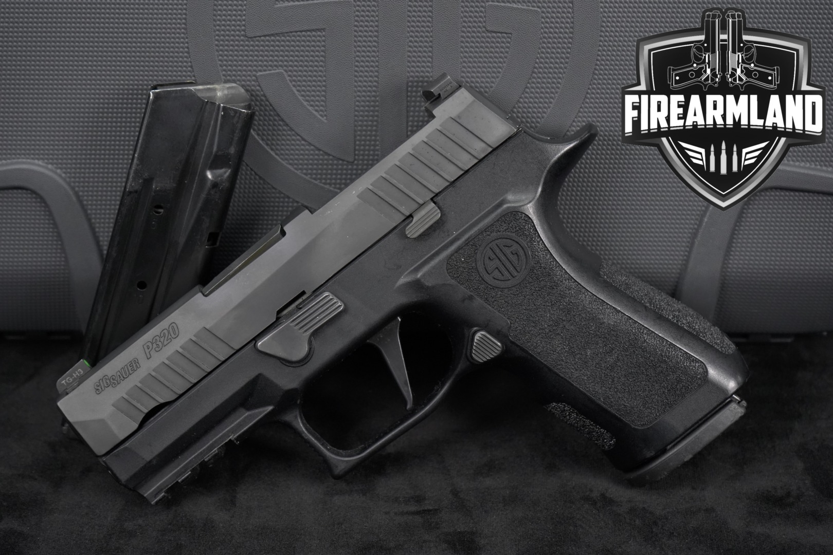 Sig Sauer P320 X-Compact Professional 9mm Luger Black in Good Condition Thumbnail