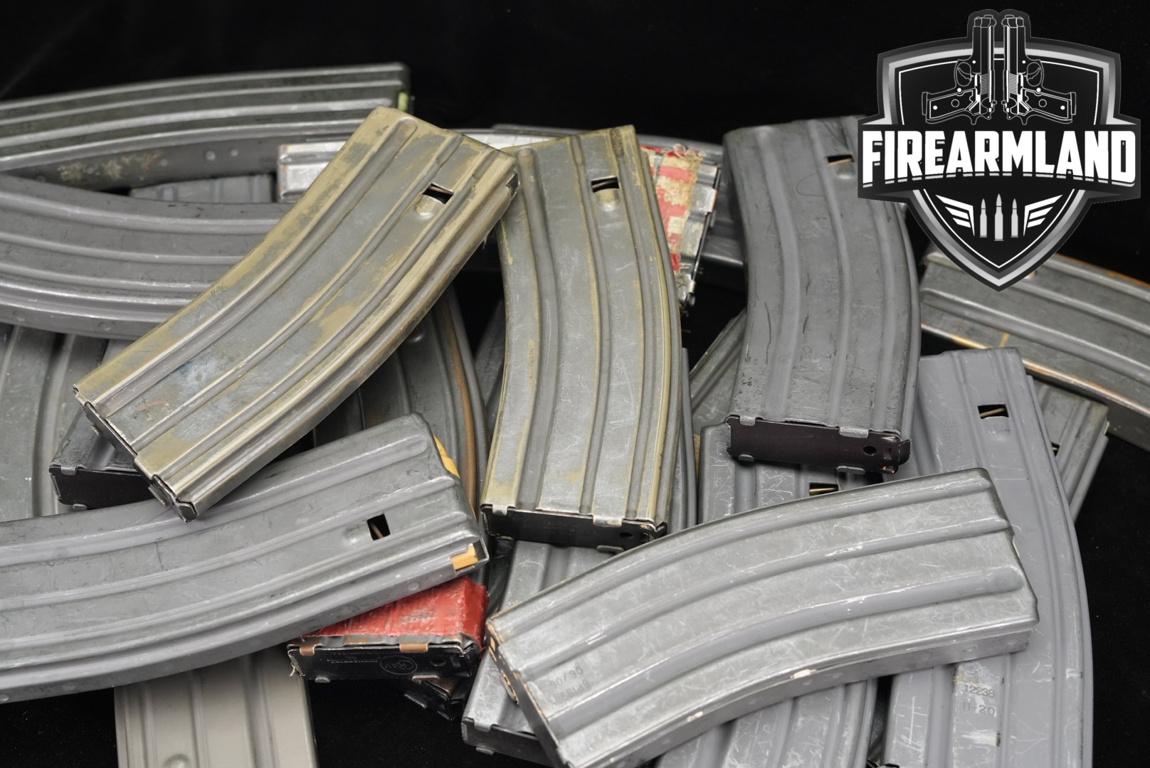 Multiple Manufacturers TWENTY (20) AR-15 STANAG 30 Round Magazines 5.56mm NATO in Good Condition Thumbnail