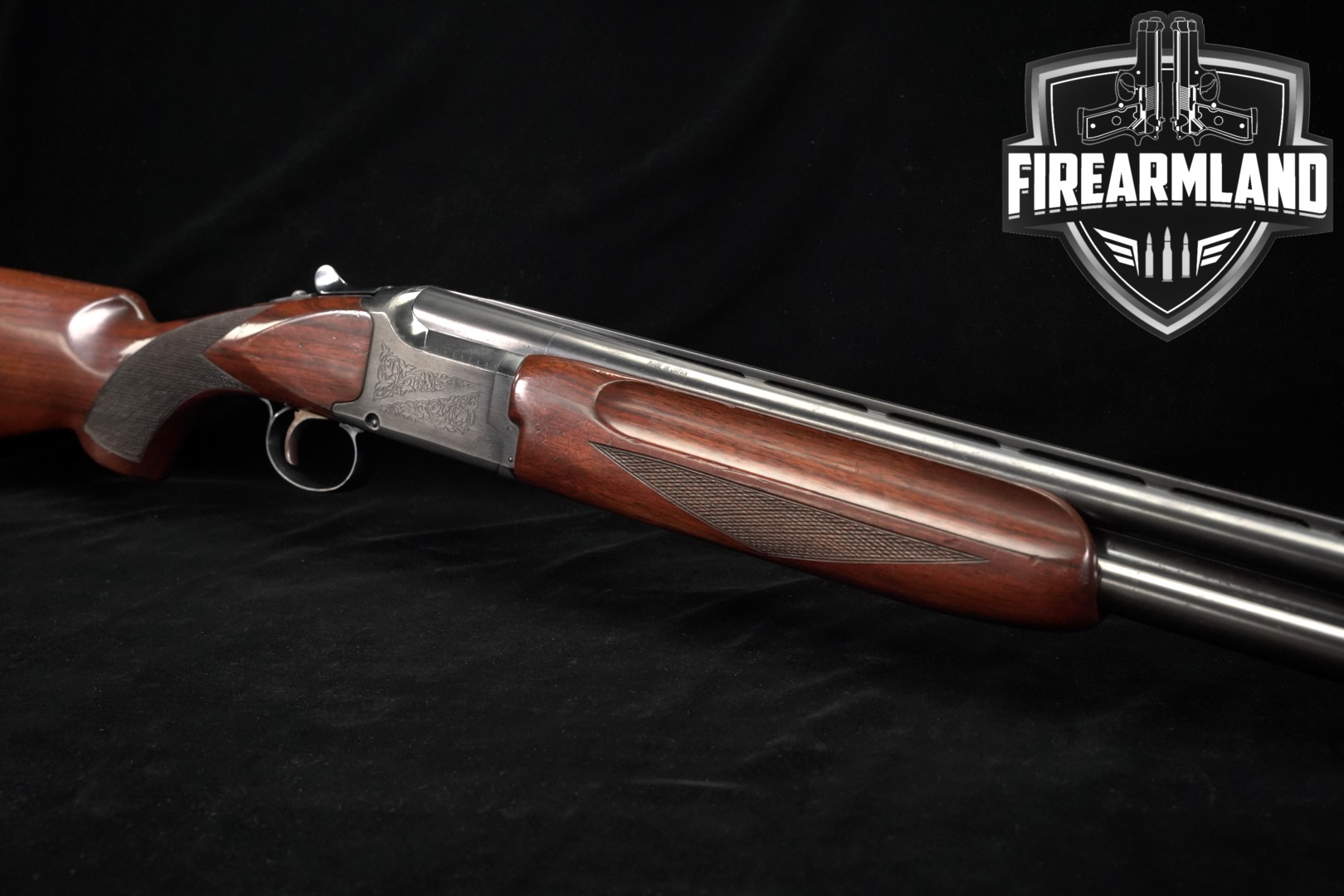Winchester Repeating Arms Model 101 12 Gauge Coin Gray & Walnut in Good Condition Thumbnail