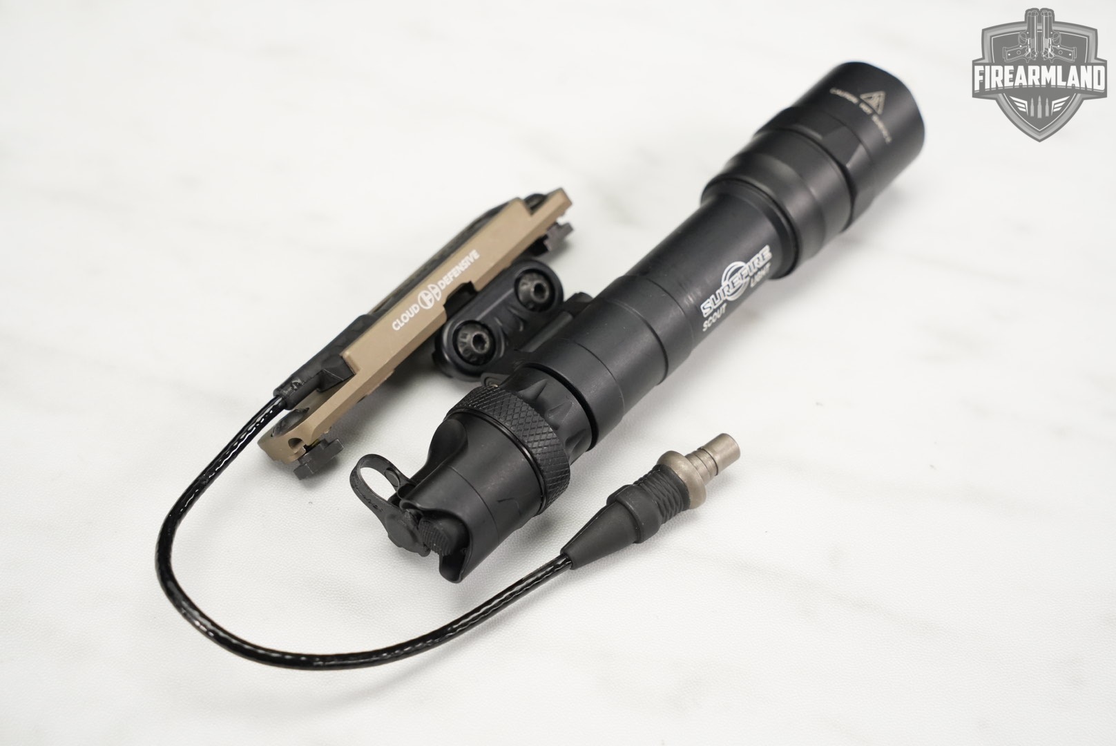 SureFire Scout Light Pro Dual Fuel 1500 Lumens & 16,000 Candela M640DF-img-2