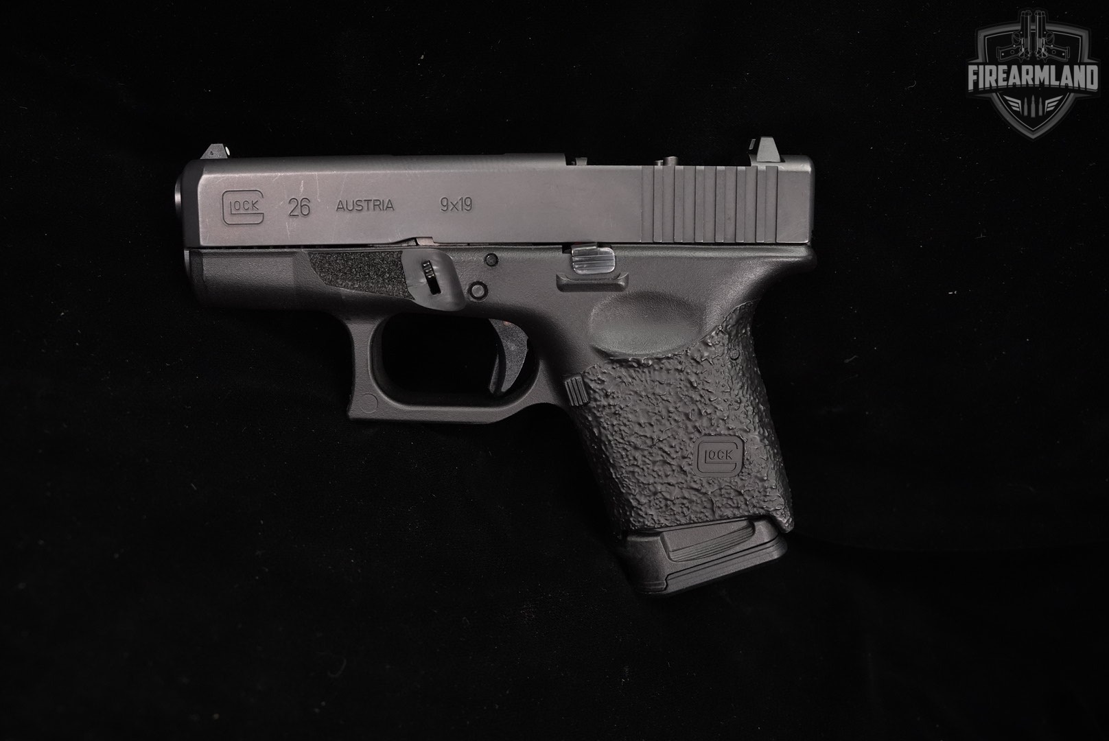 Glock 26 Gen3 G26 Gen 3 9mm Optics-Ready 3.43 +THREE MAGS & ORIG CASE-img-3