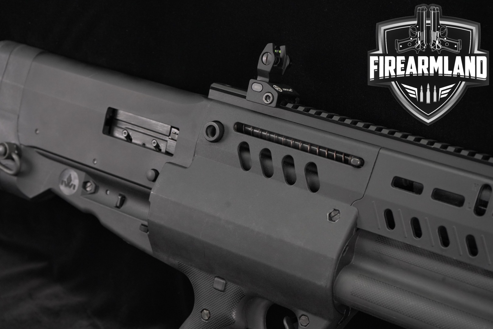 Israel Weapon Industries (IWI) Tavor TS12 12 Gauge Black in Very Good Condition Thumbnail