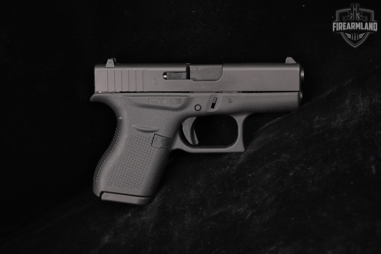 Glock 42 G42 380 ACP 3.25" +3 MAGS & HOLSTER-img-4