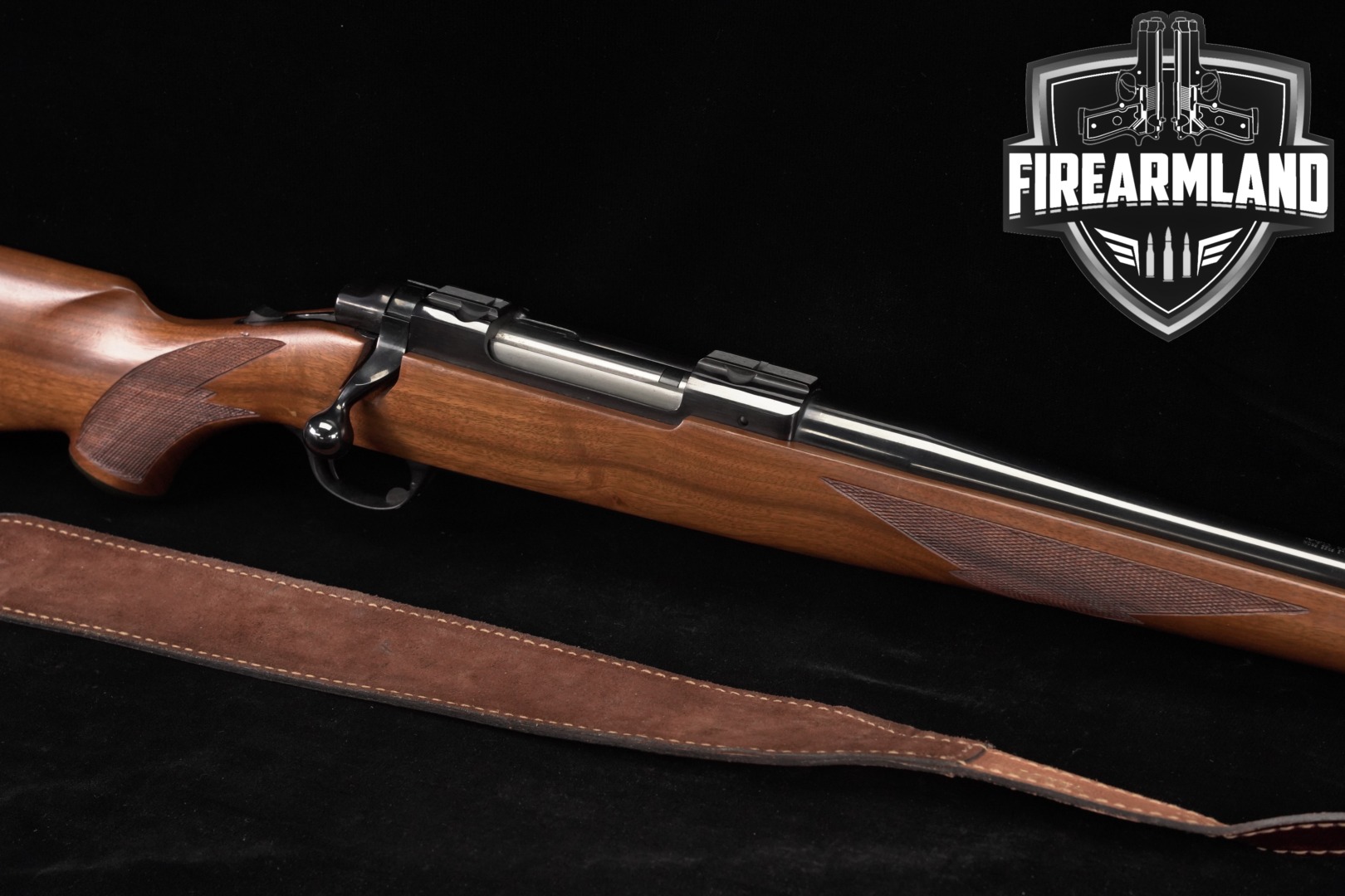 1984 Sturm Ruger M77 R (Standard Rifle), Tang Safety 7mm Rem. Mag. Blued & Walnut in Good Condition Thumbnail