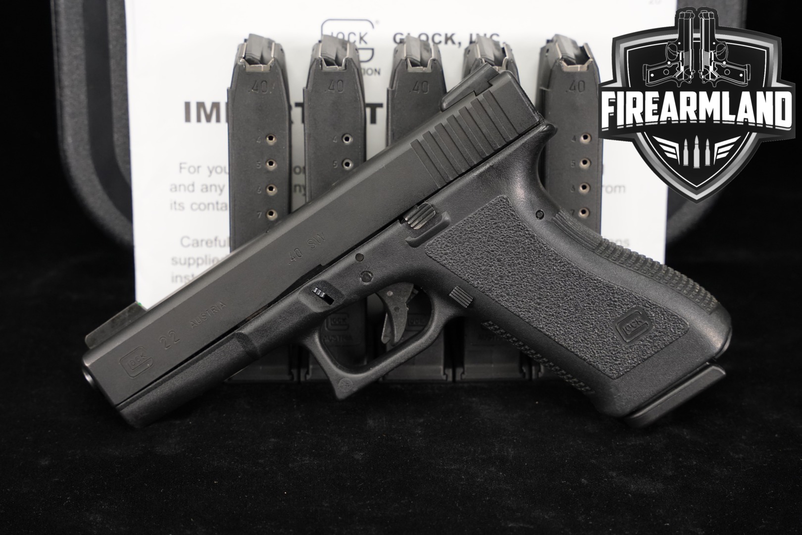 Glock G22 Gen 2 .40 S&W Black in Very Good Condition Thumbnail