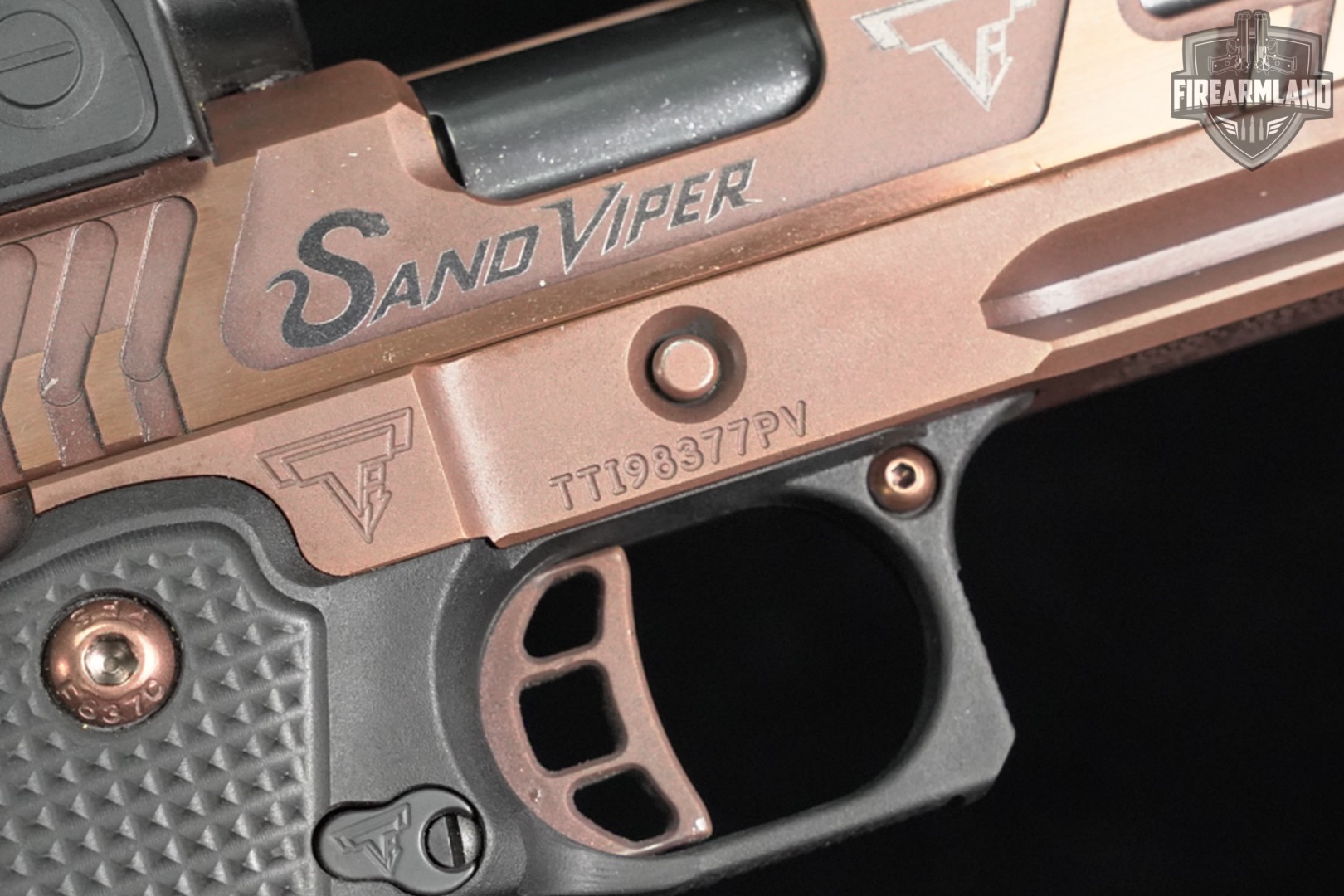 Taran Tactical TTI Sand Viper JW4 PV 9mm 1911 2011 +ORIG CASE, TRIJICON SRO-img-16