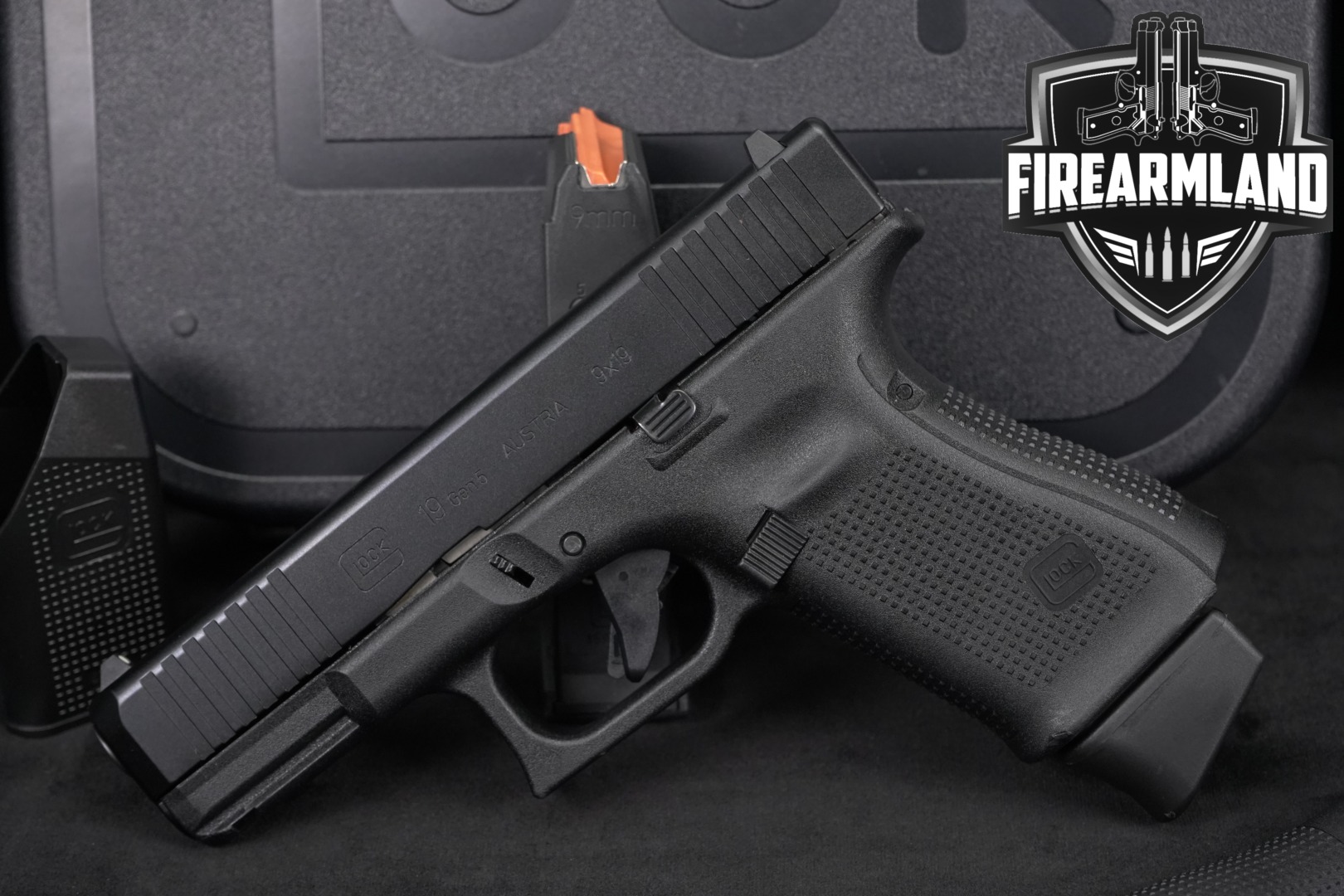 Glock G19 Gen5 9mm Luger Black in Very Good Condition Thumbnail