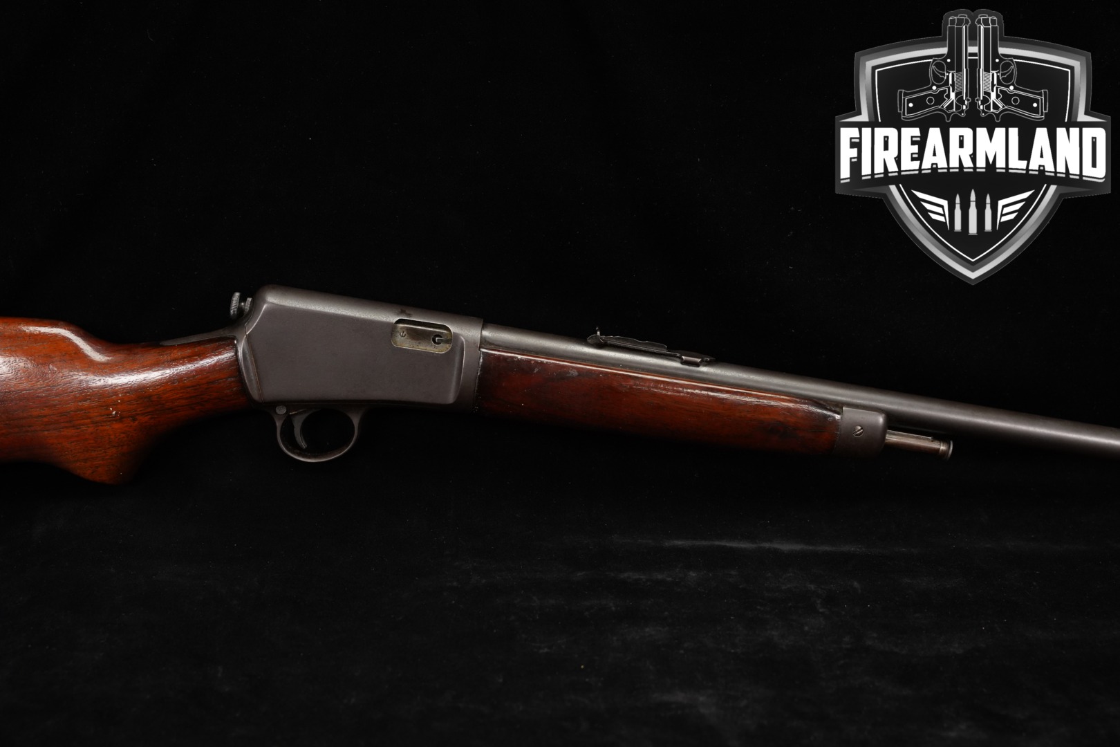 1951 Winchester Repeating Arms Model 63 .22 LR Blued & Walnut in Good Condition Thumbnail
