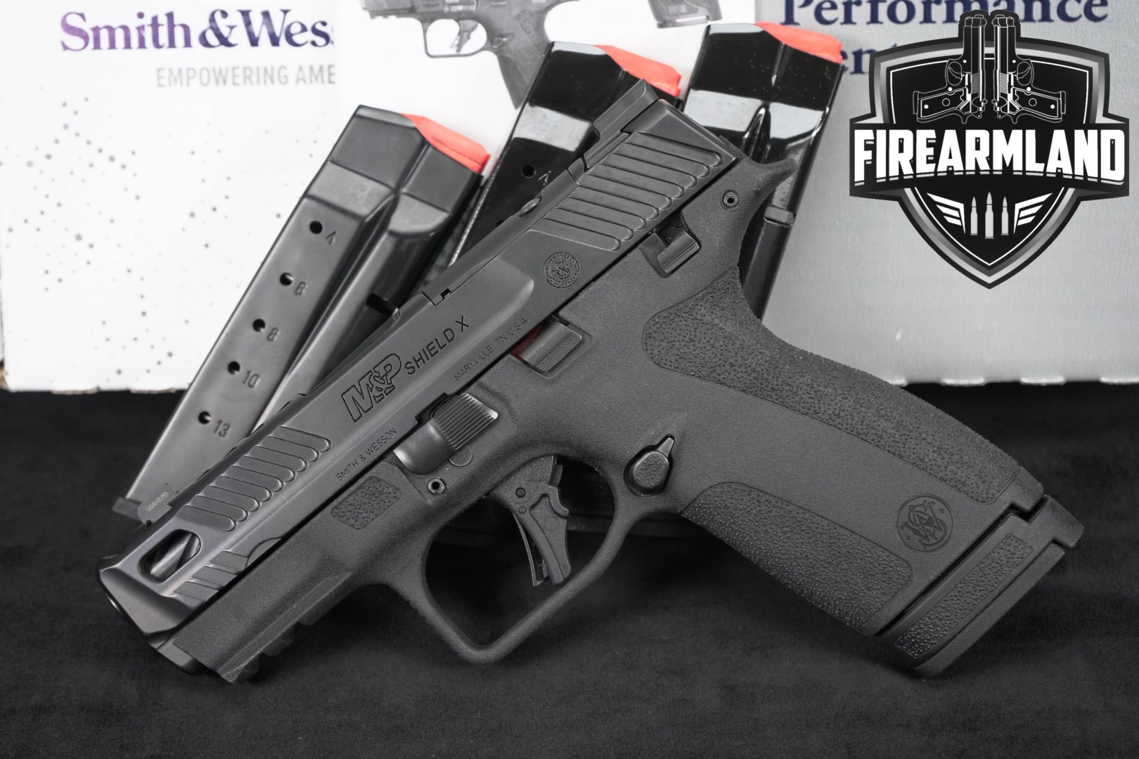 Smith & Wesson (S&W) M&P Shield X Performance Center Carry Comp 9mm Luger Black in Excellent Condition Thumbnail