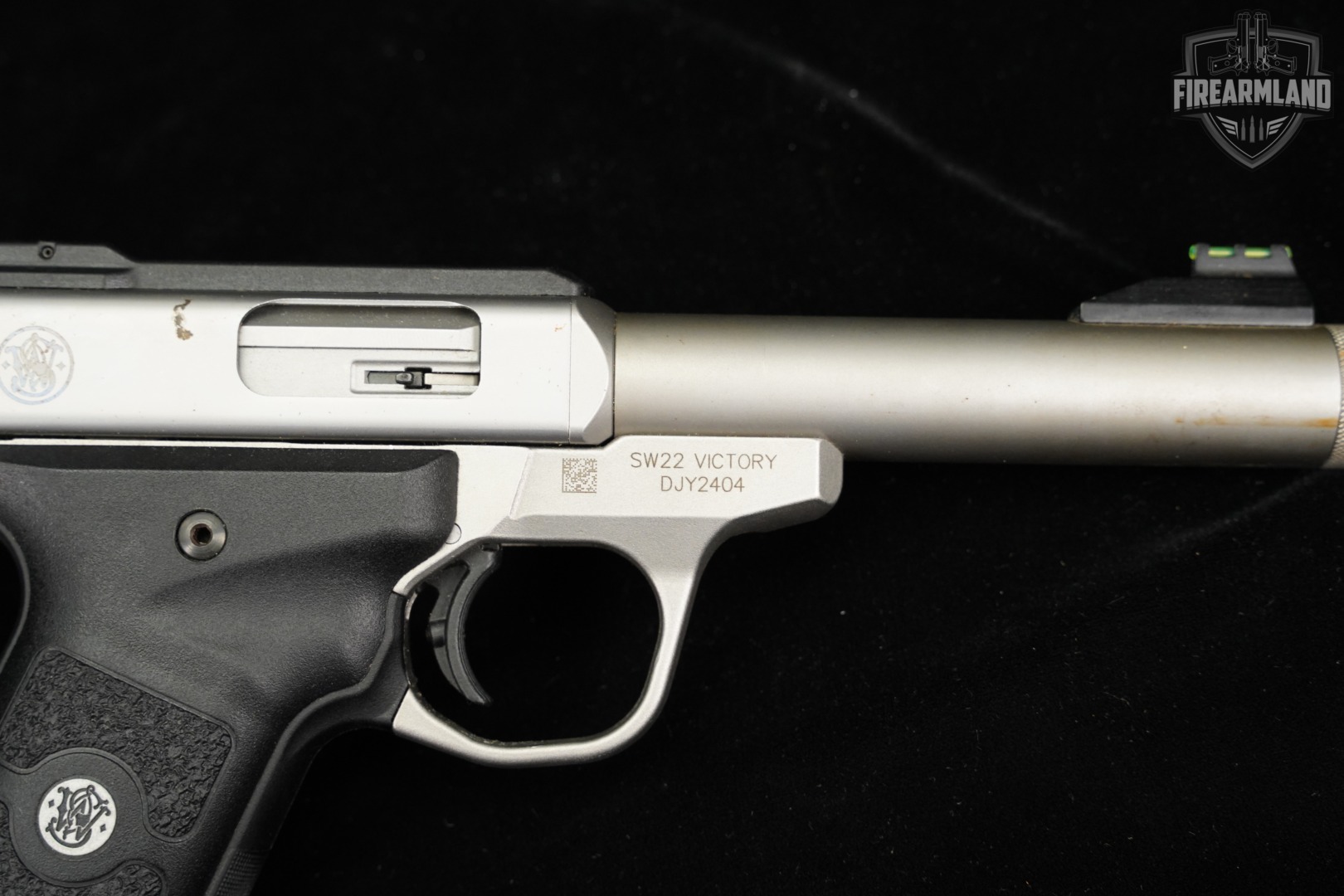 Smith & Wesson SW22 S&W Victory 22LR Optics-Ready SW-22 THREADED +2 MAGS-img-14