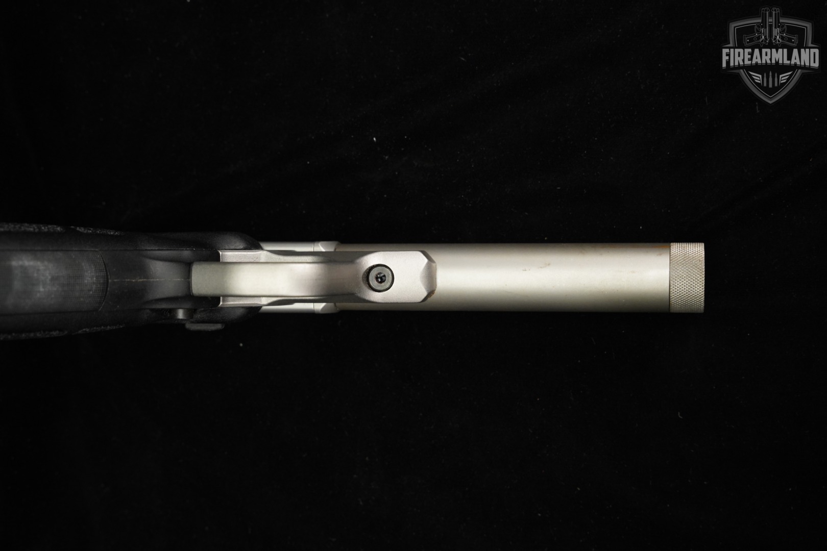Smith & Wesson SW22 S&W Victory 22LR Optics-Ready SW-22 THREADED +2 MAGS-img-7