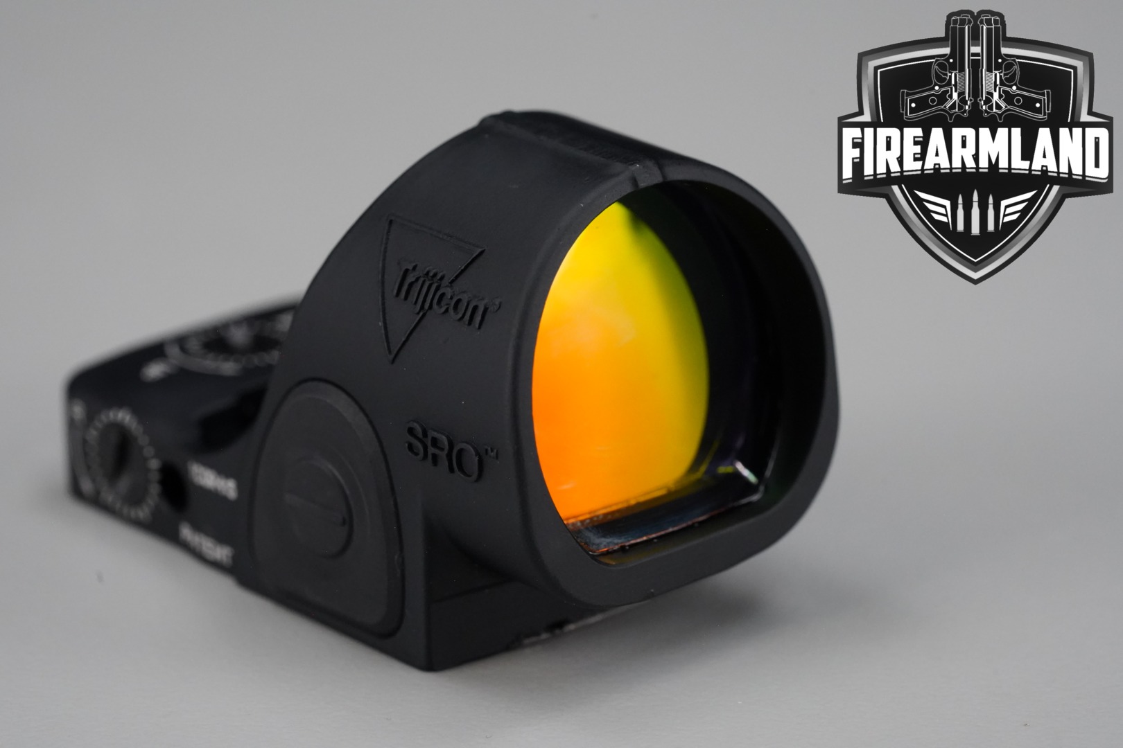 Trijicon SRO 5 MOA Red Dot Matte Black in Excellent Condition Thumbnail