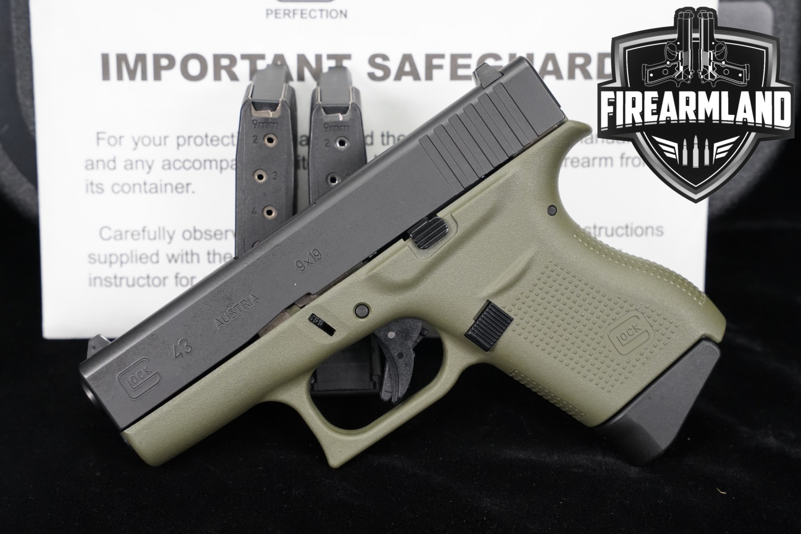 Glock G43 9mm Luger Two-Tone Black & Green in Excellent Condition Thumbnail