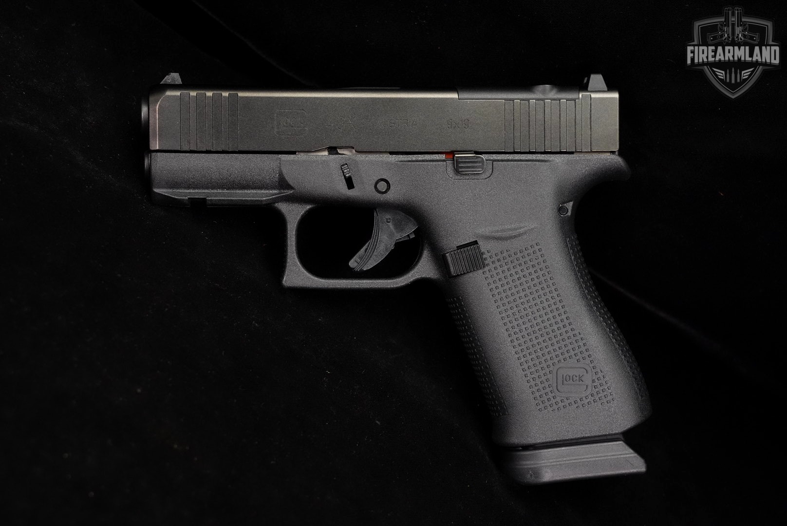 Glock 43X MOS G43X Slimline 9mm 3.41" +2 MAGS & ORIG CASE-img-3