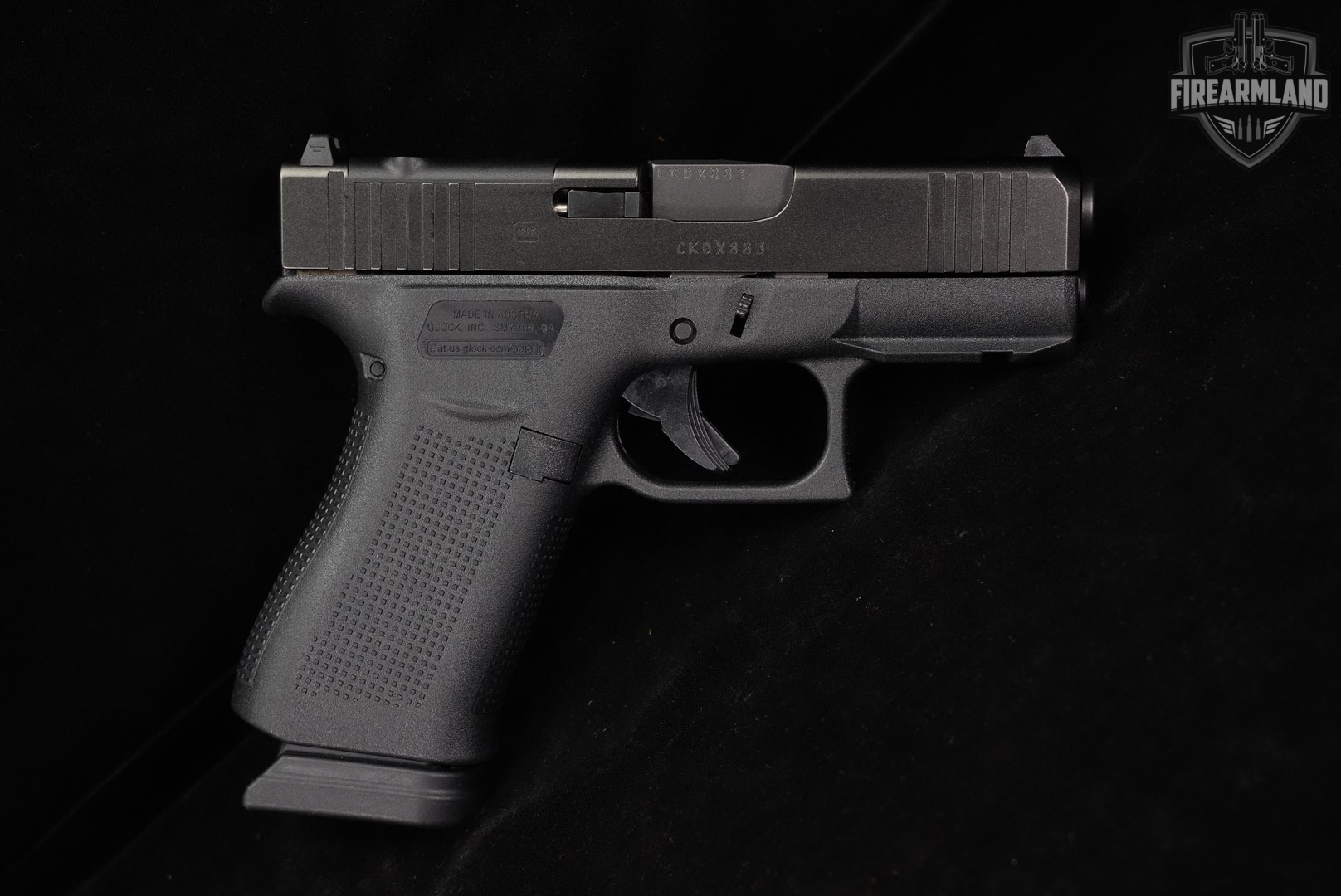 Glock 43X MOS G43X Slimline 9mm 3.41" +2 MAGS & ORIG CASE-img-4