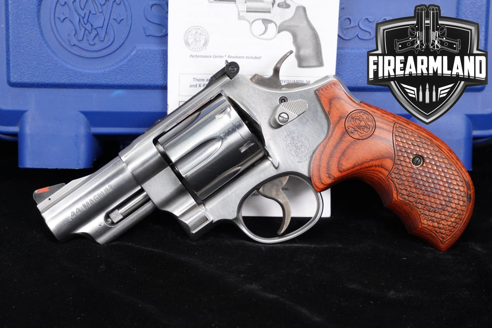 Smith & Wesson (S&W) Model 629-6 Deluxe 3 .44 Rem Magnum Satin Stainless in Very Good Condition Thumbnail