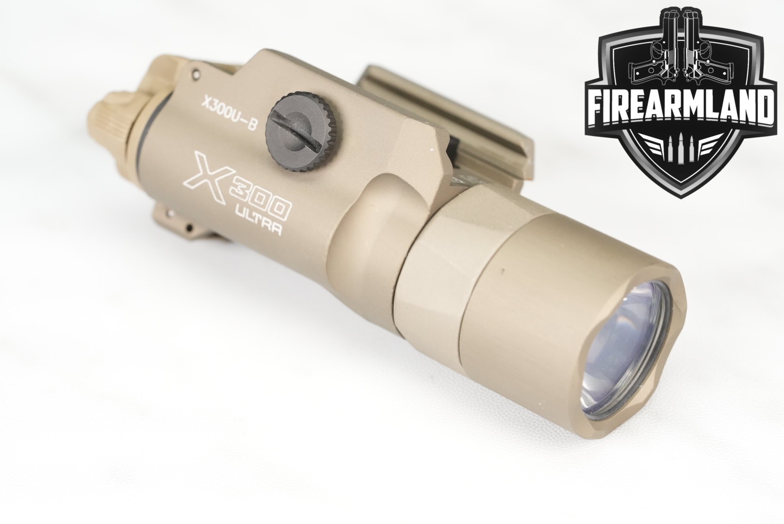SureFire X300 Ultra X300U-B in Very Good Condition Thumbnail