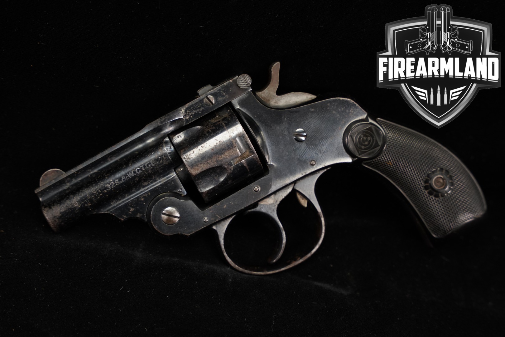 Harrington & Richardson (H&R) Premier Bicycle .32 Rimfire Blued in Fair Condition Thumbnail