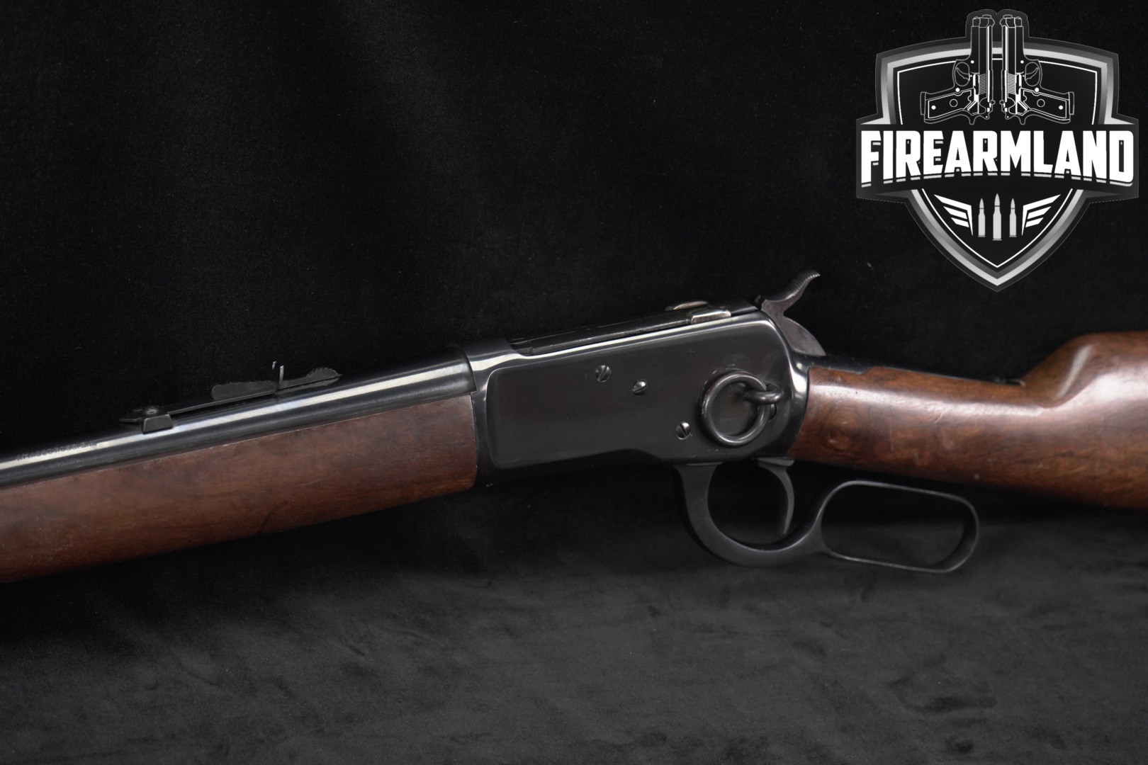 Rossi Model 92 Saddle Ring Carbine (SRC); Interarms Import .44 Rem Magnum Blued & Wood in Good Condition Thumbnail