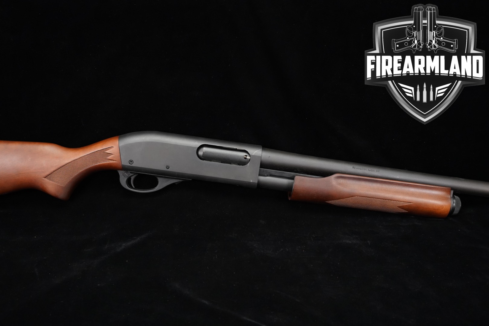 Remington Model 870 Hardwood Home Defense 12 Gauge Black & Wood in Good Condition Thumbnail