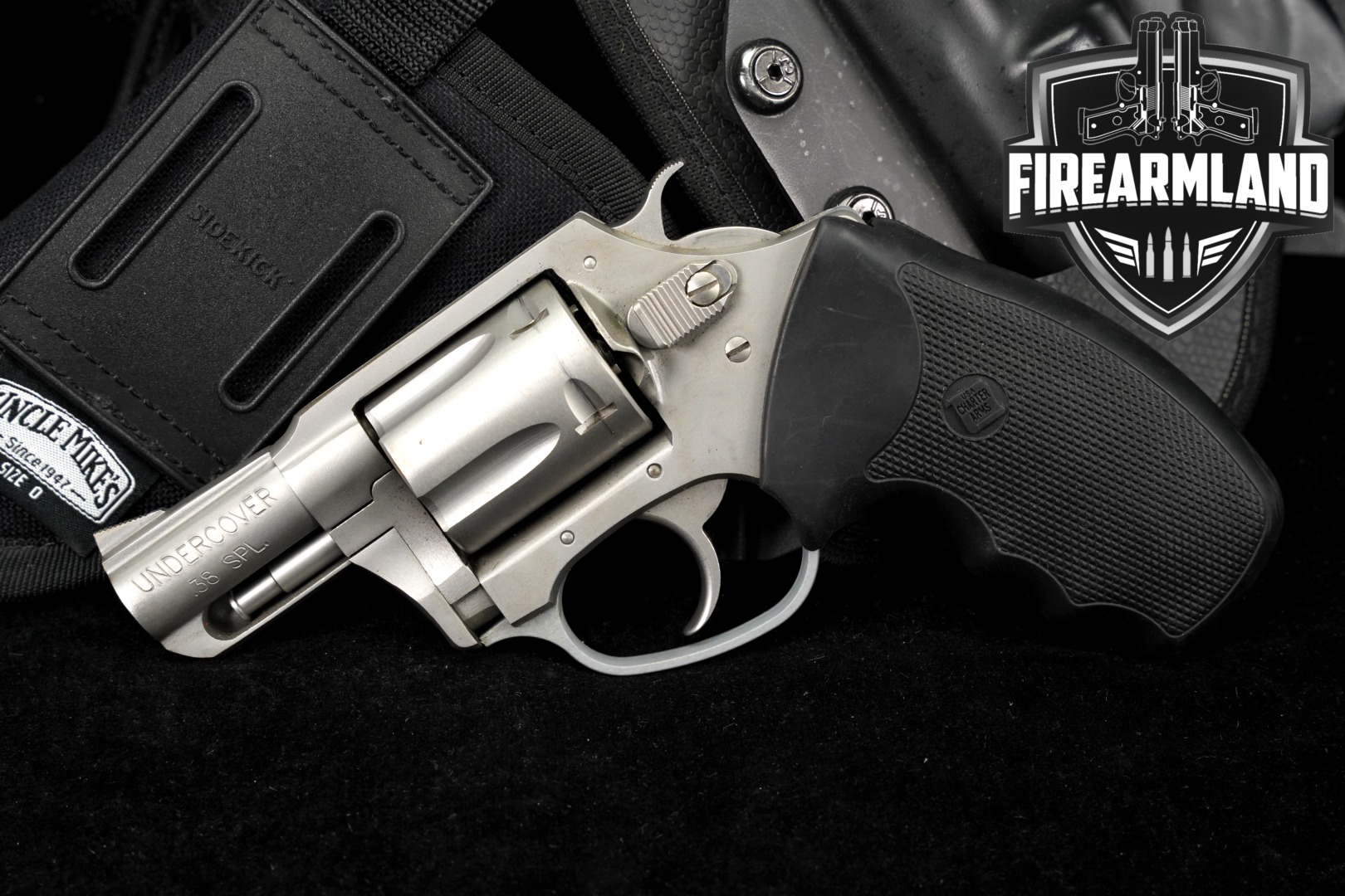 Charter Arms Undercover .38 Spl. Stainless in Good Condition Thumbnail