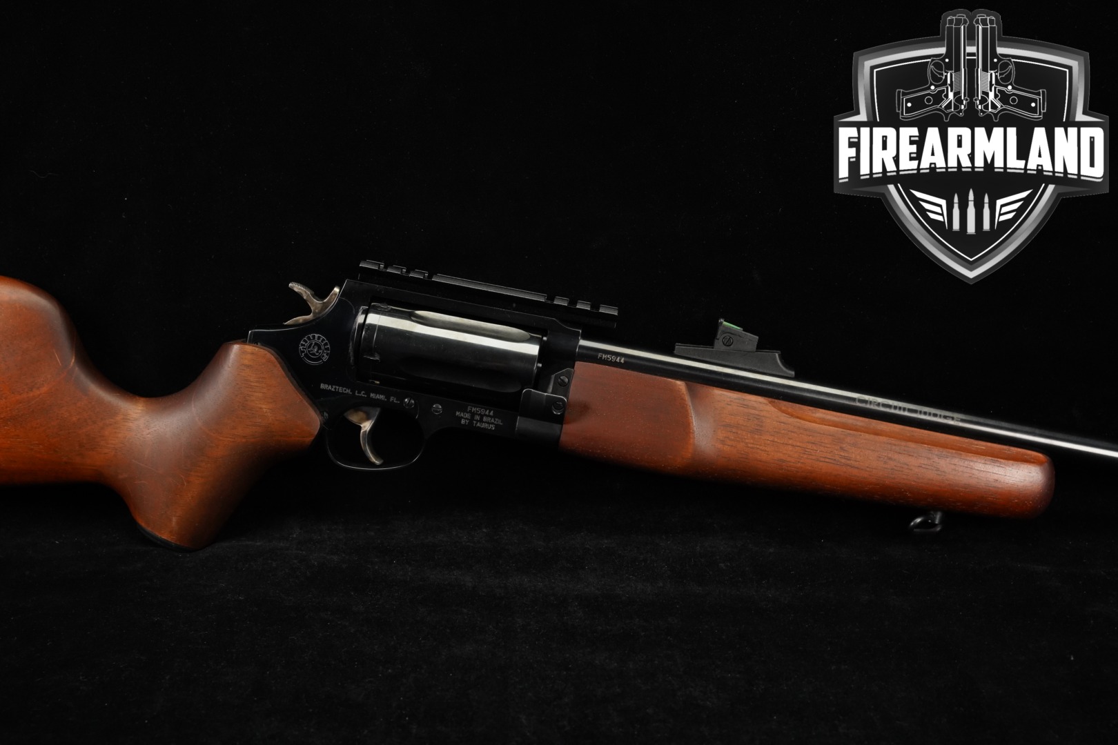 Taurus Circuit Judge .45 LC/.410 Blued & Wood in Very Good Condition Thumbnail