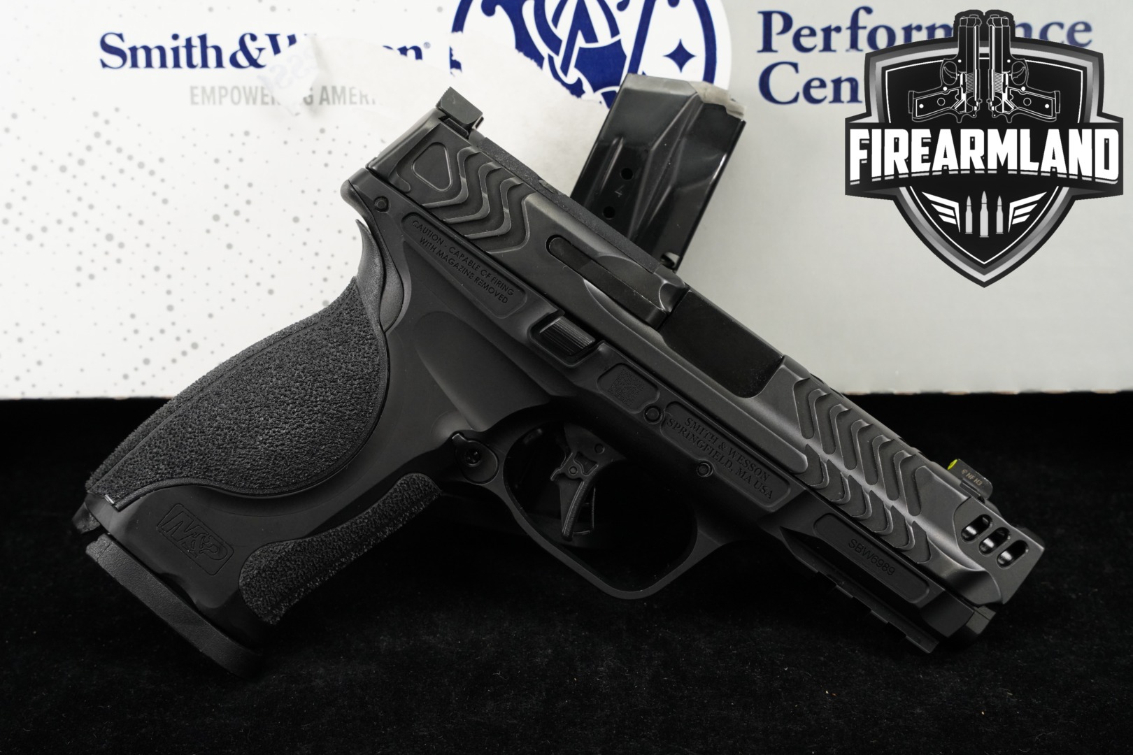 Smith & Wesson (S&W) M&P9 Performance Center M2.0 Metal Carry Comp 9mm Luger Gray in Excellent Condition Thumbnail