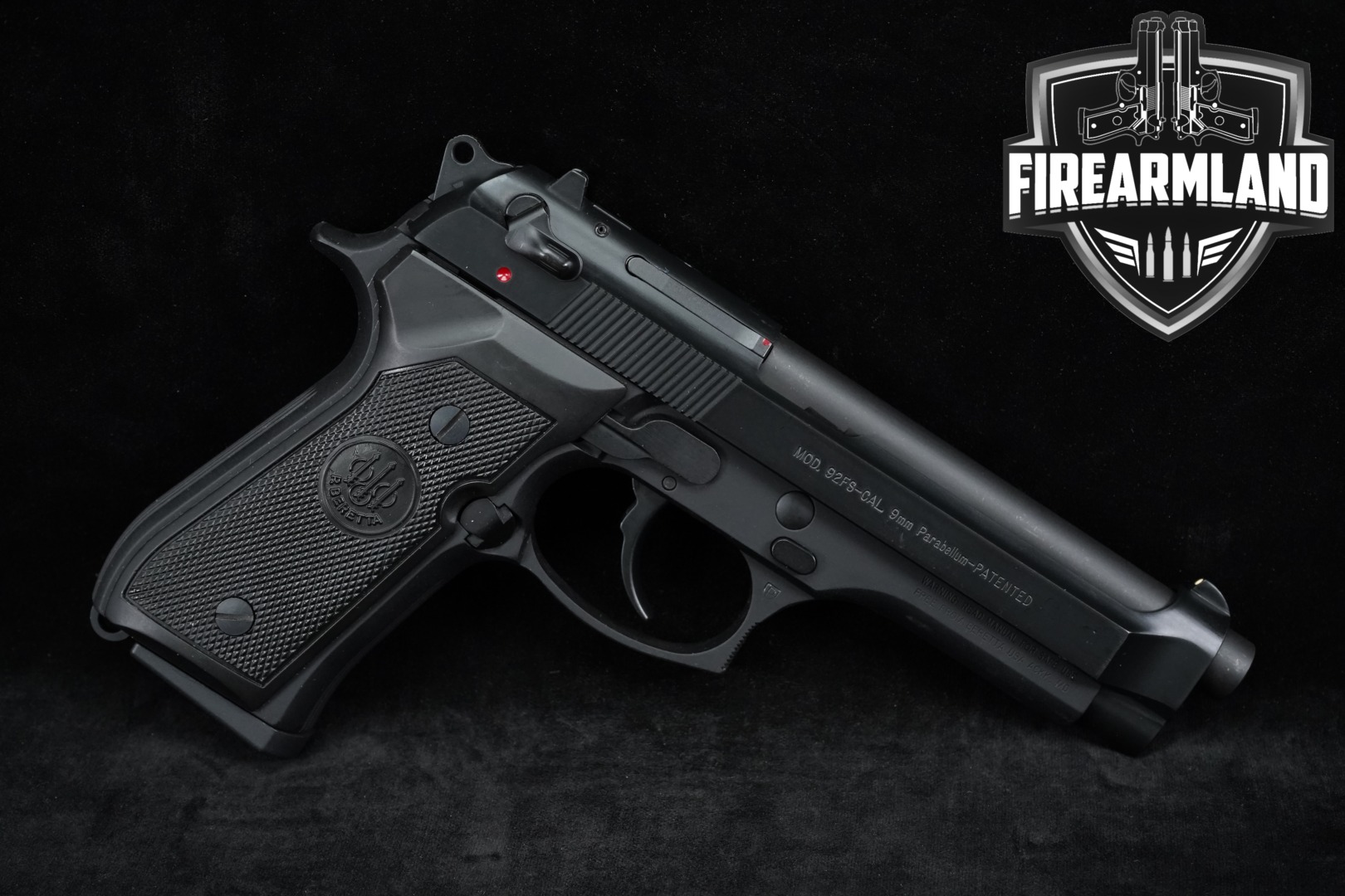 Beretta 92FS 9mm Luger Black in Excellent Condition Thumbnail