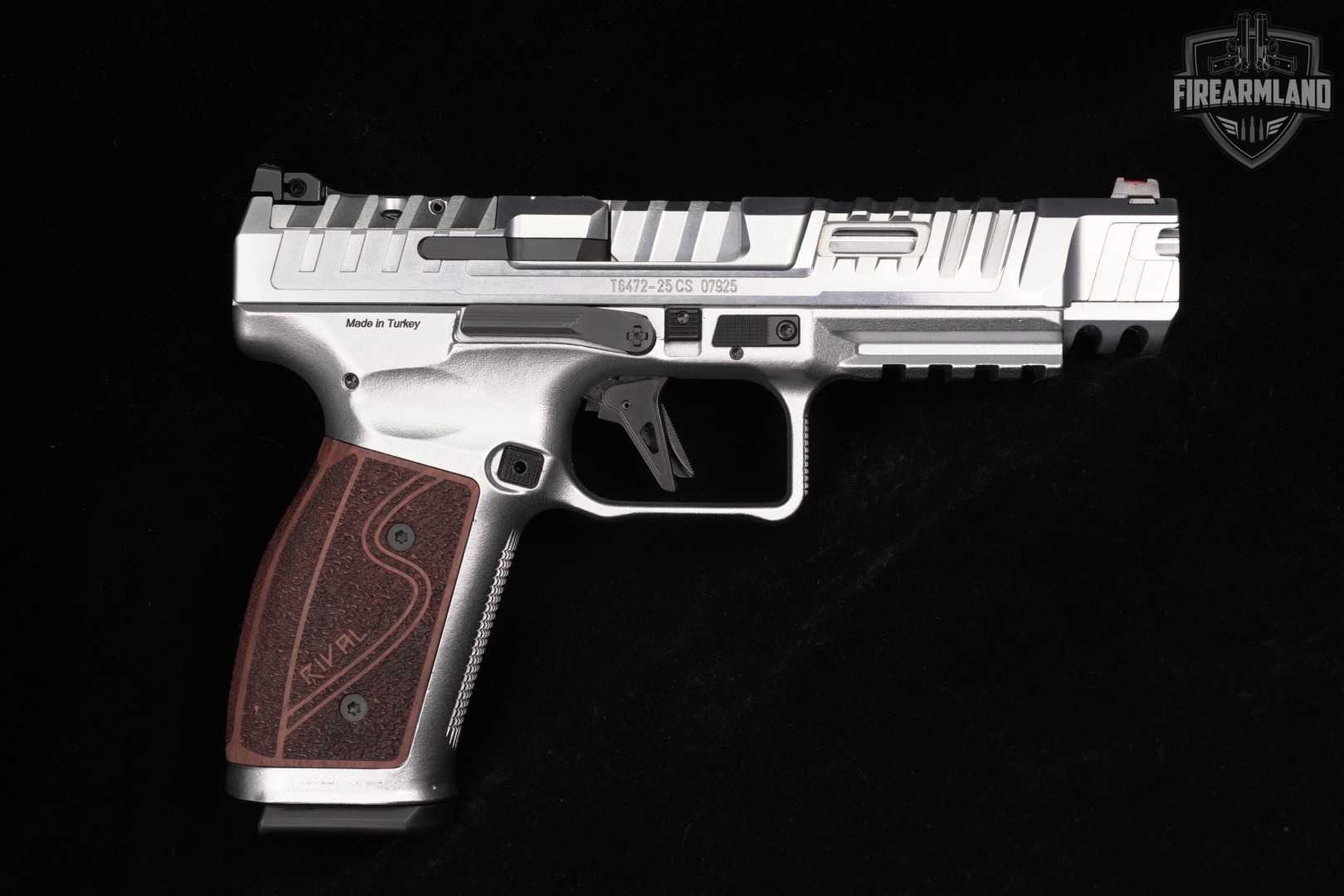 Canik SFx RIVAL-S Chrome 9mm 5" Optics-Ready +2 MAGS, ORIG CASE & HOLSTER-img-4
