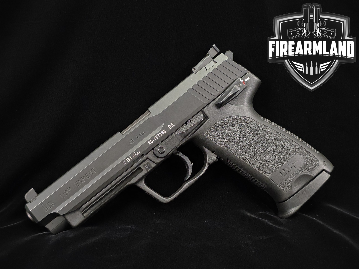 Heckler & Koch (H&K, HK) USP45 Expert V1 .45 ACP Black in Very Good Condition Thumbnail