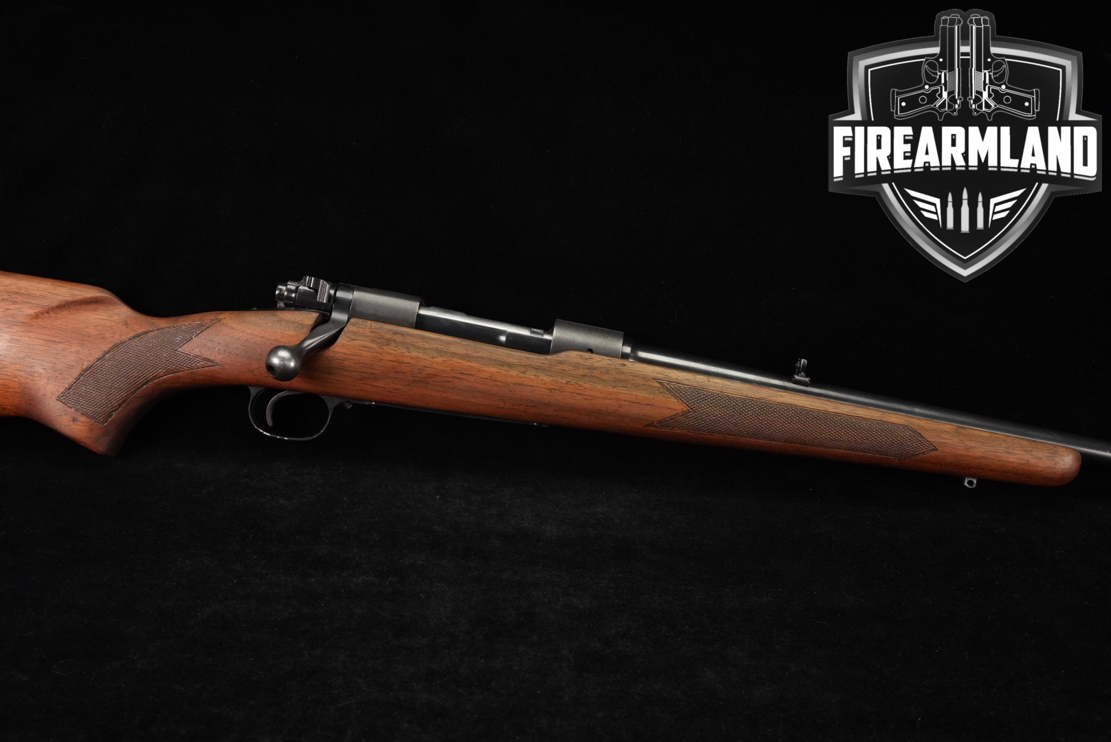 1961 Winchester Repeating Arms Model 70 Featherweight, Pre-64 .30-06 Blued & Walnut in Good Condition Thumbnail