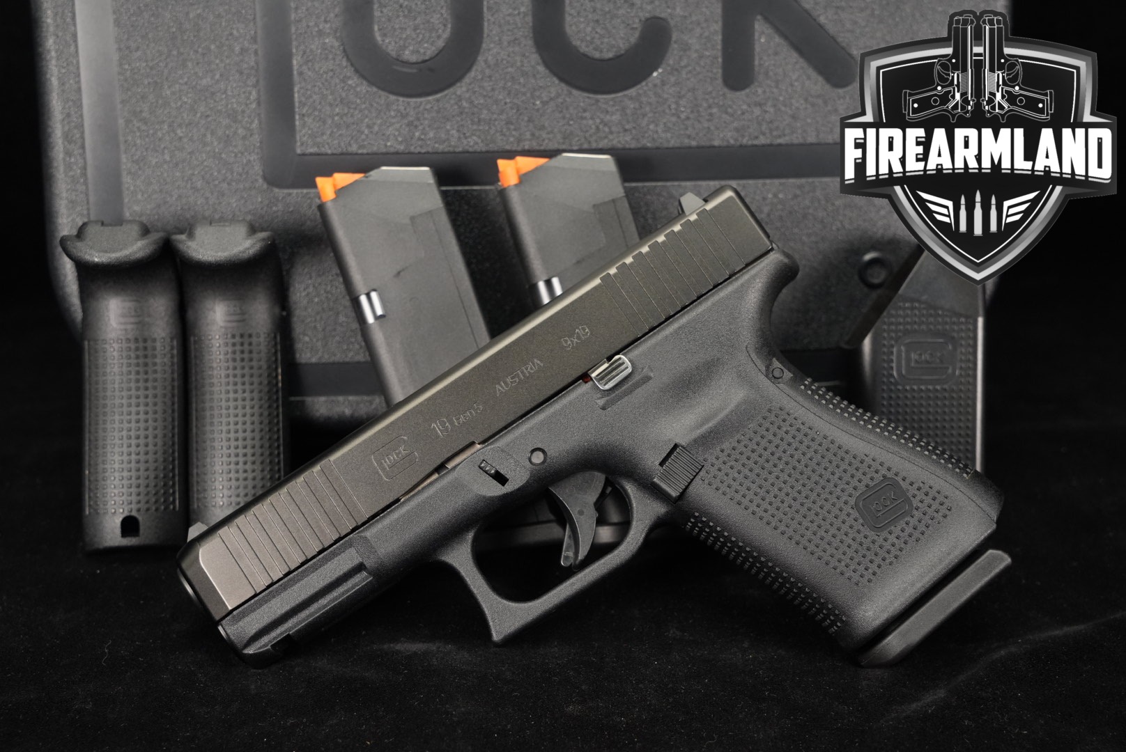 Glock 19 Gen5 9mm Luger Black in Excellent Condition Thumbnail